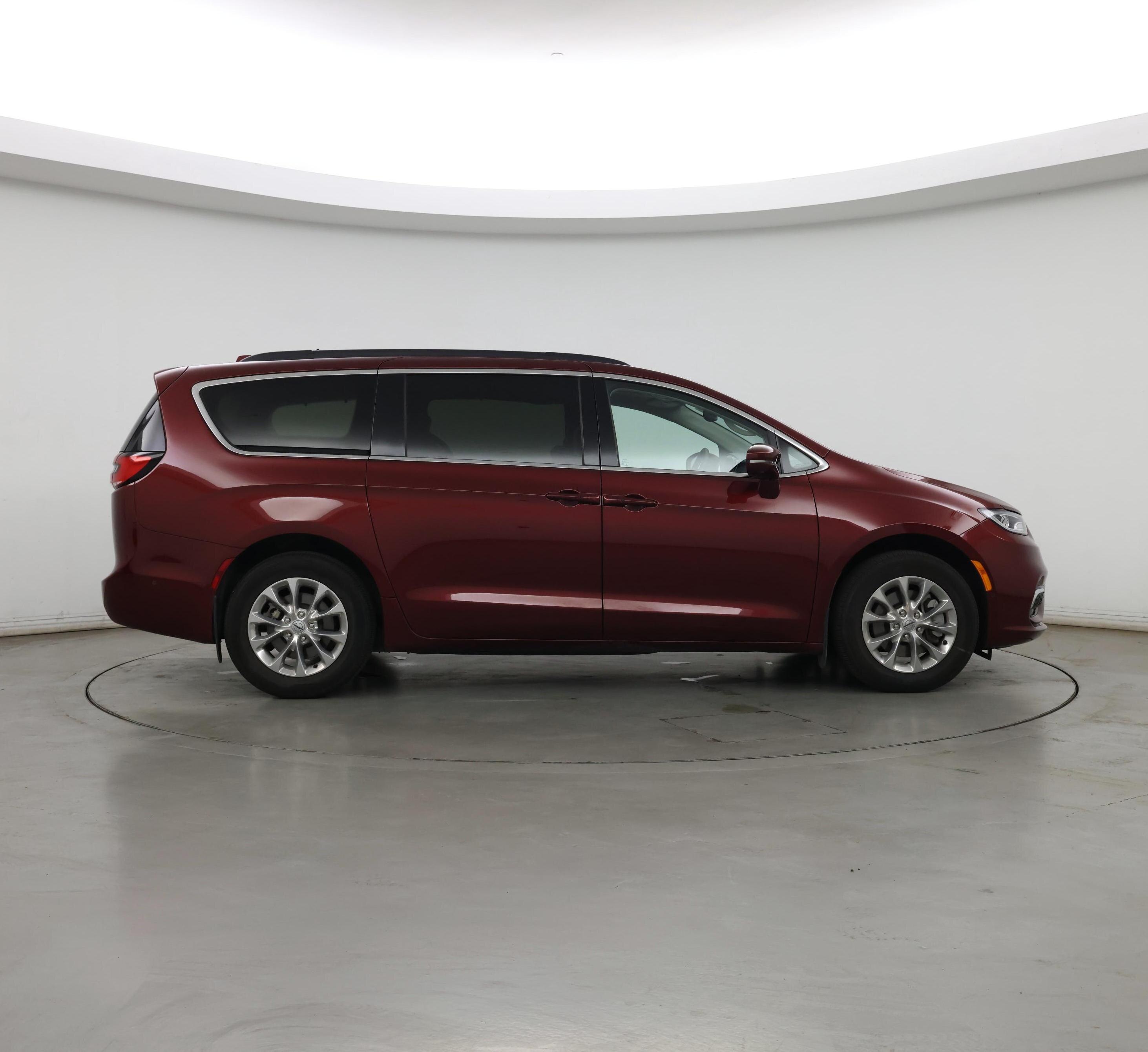 Thumbnail: 2022 Chrysler Pacifica - 7