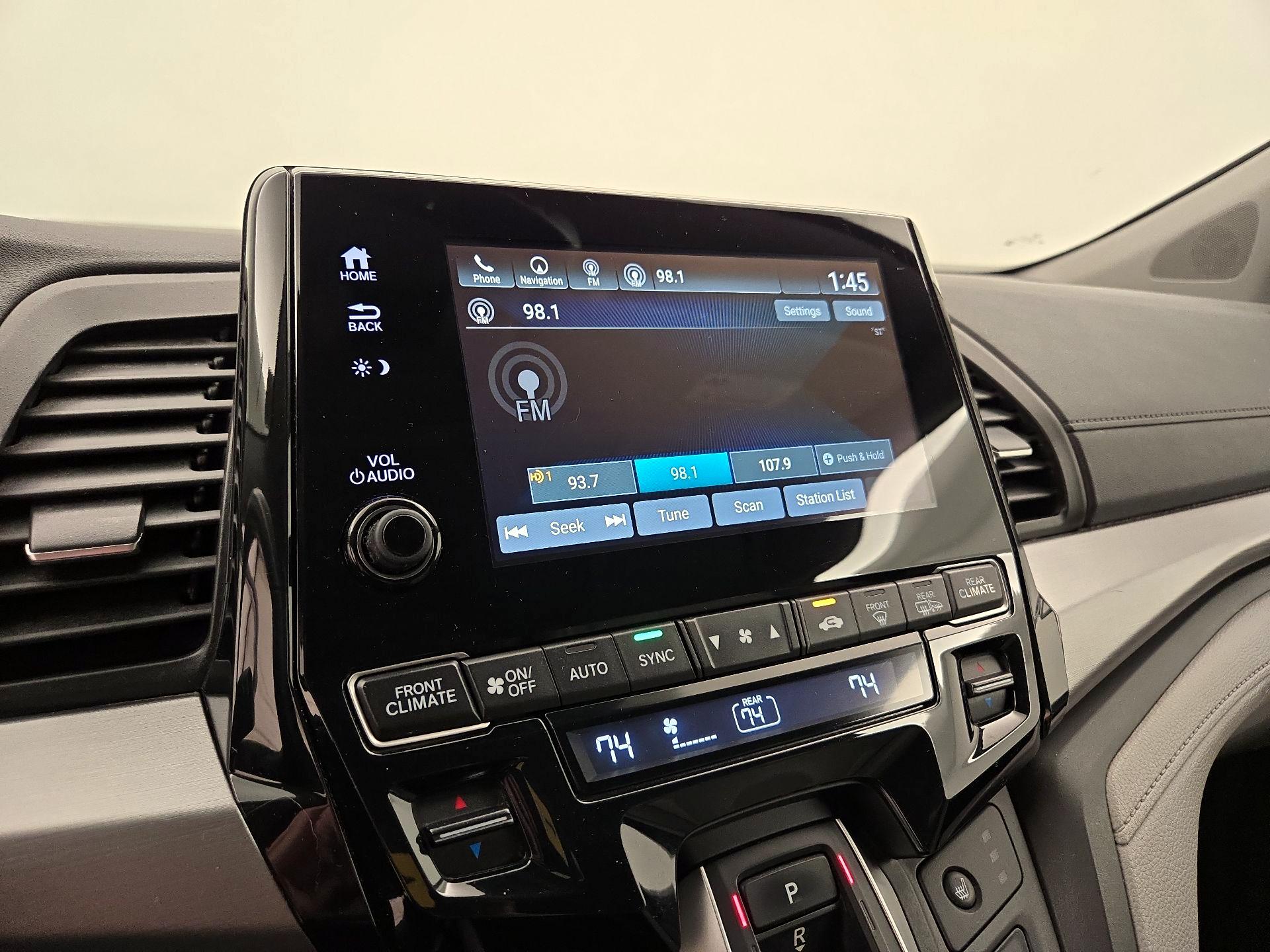 Thumbnail: 2020 Honda Odyssey - 16