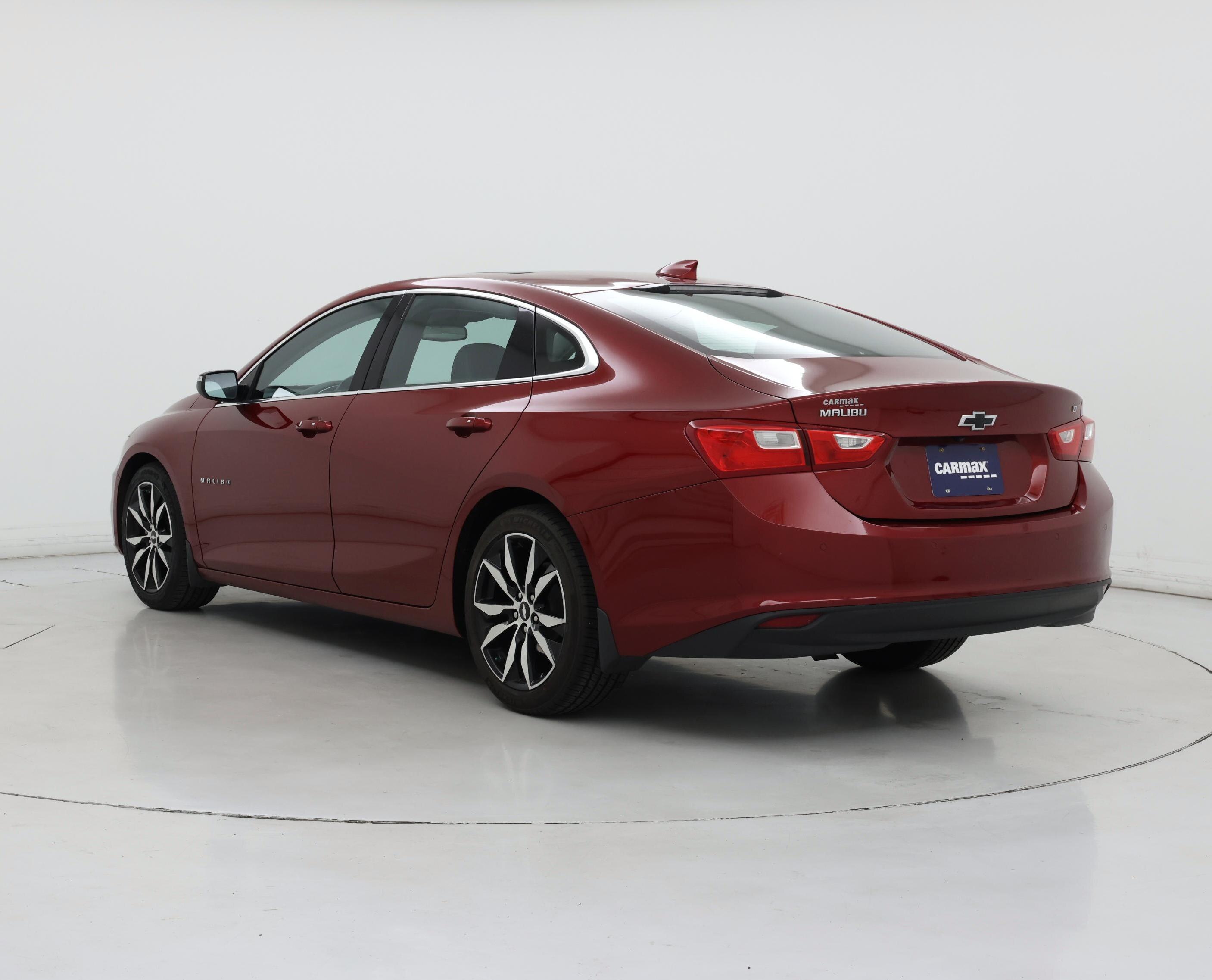 Thumbnail: 2018 Chevrolet Malibu - 2