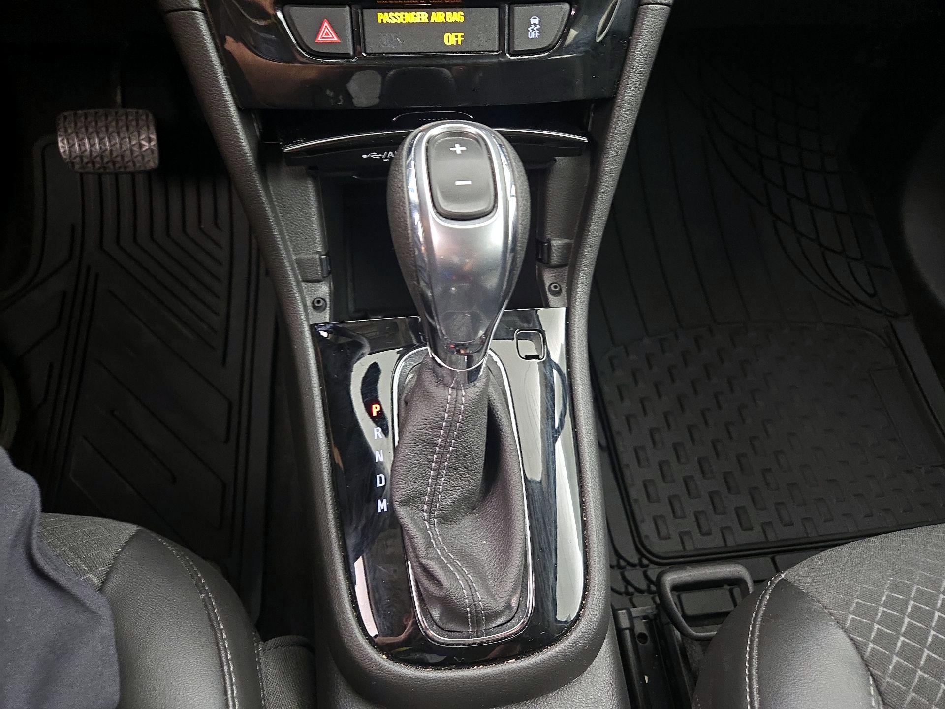 Thumbnail: 2019 Buick Encore - 17
