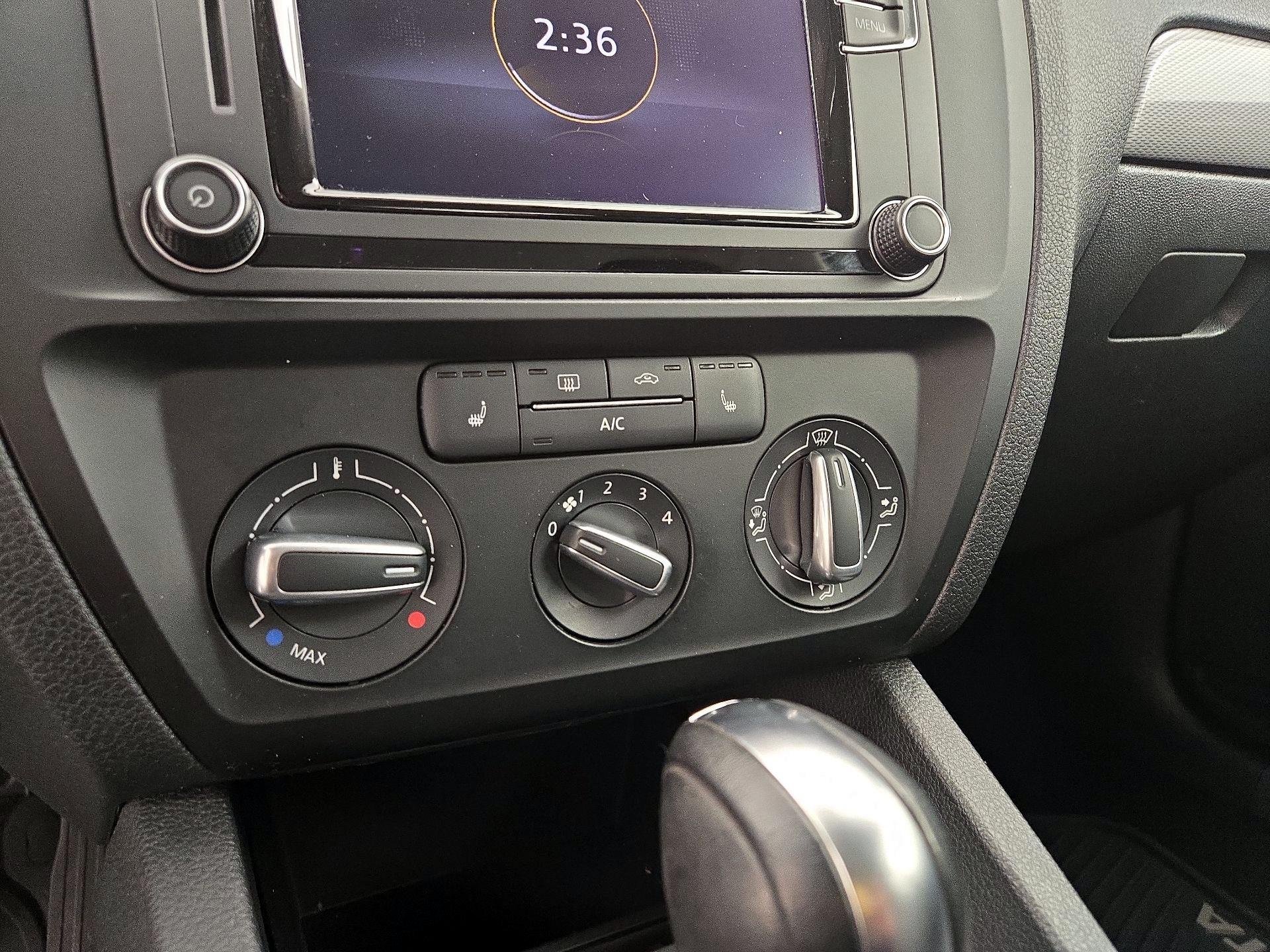 Thumbnail: 2017 Volkswagen Jetta - 16