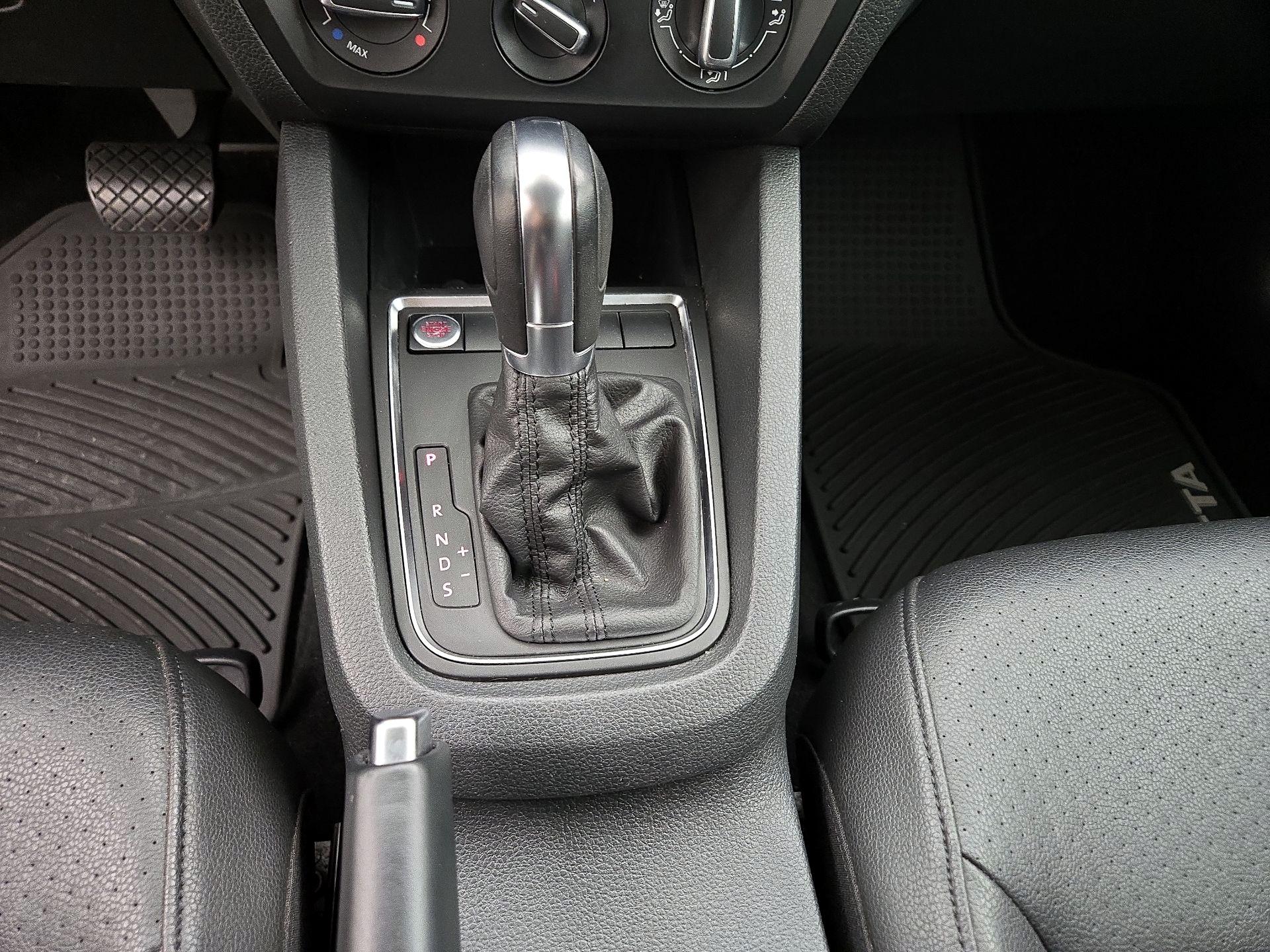 Thumbnail: 2017 Volkswagen Jetta - 17