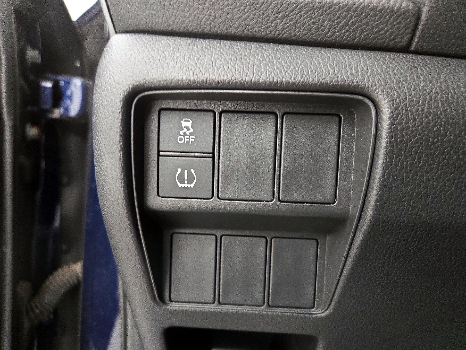 Thumbnail: 2017 Honda CR-V - 13