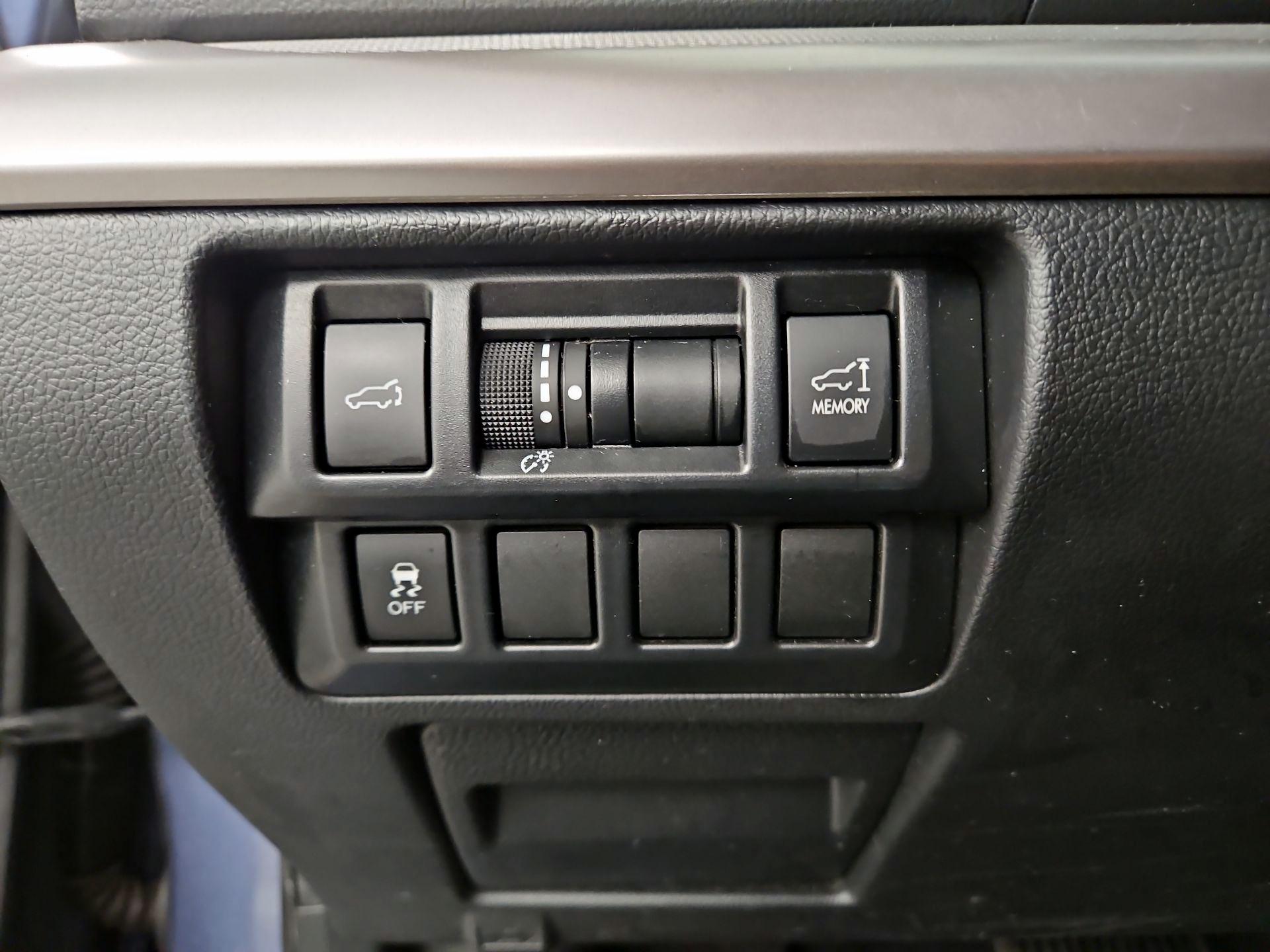 Thumbnail: 2015 Subaru Outback - 13