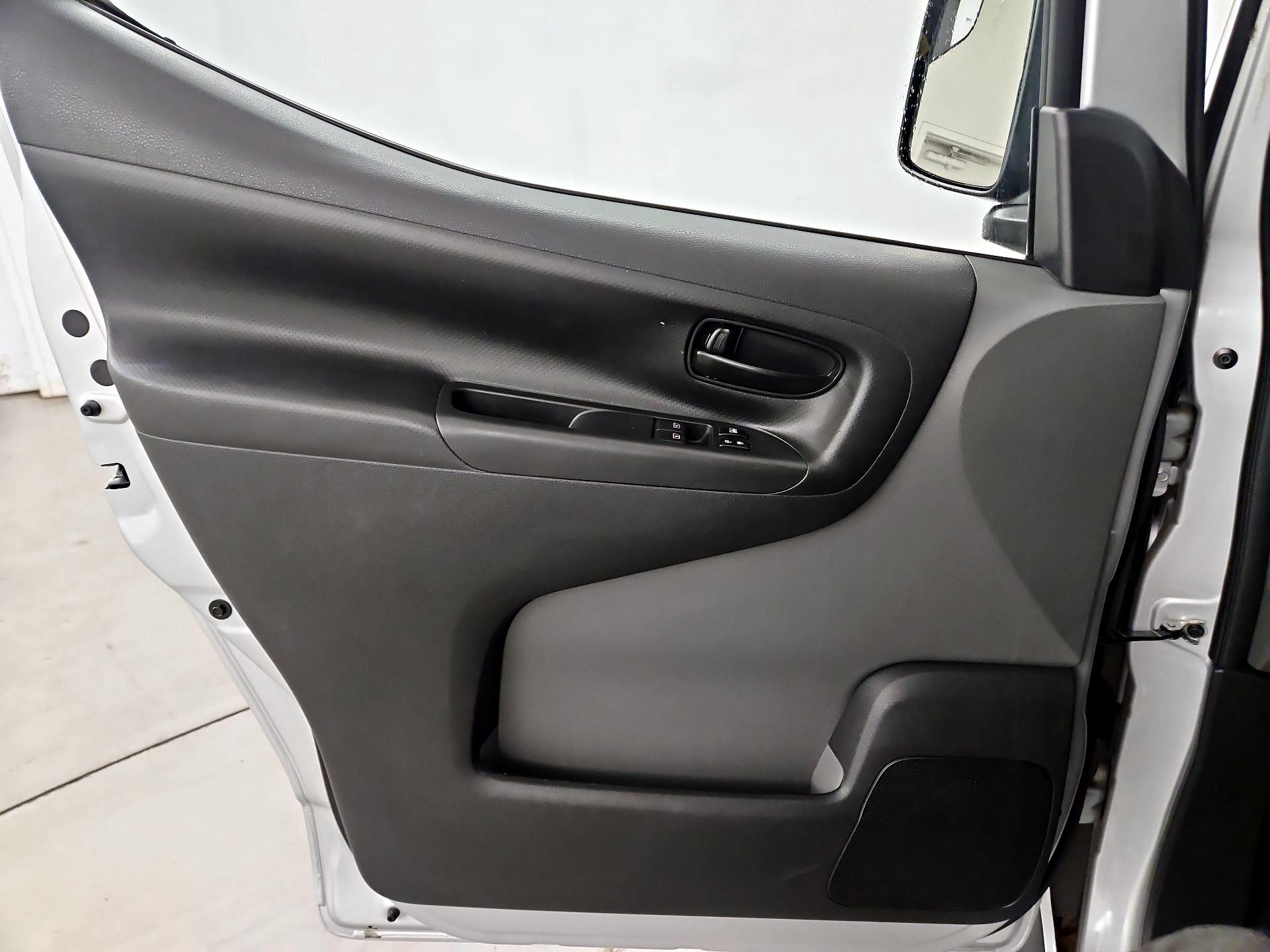 Thumbnail: 2021 Nissan NV200 - 12