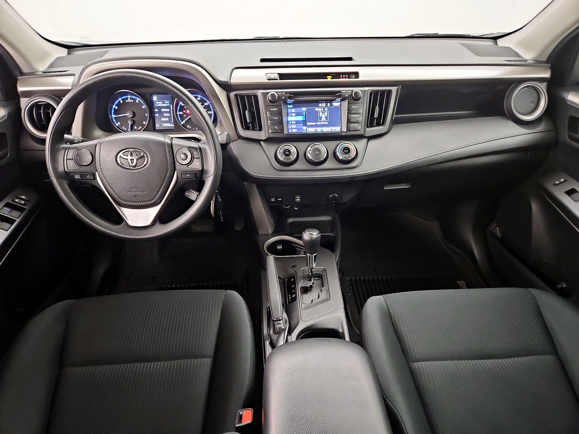Thumbnail: 2018 Toyota RAV4 - 9
