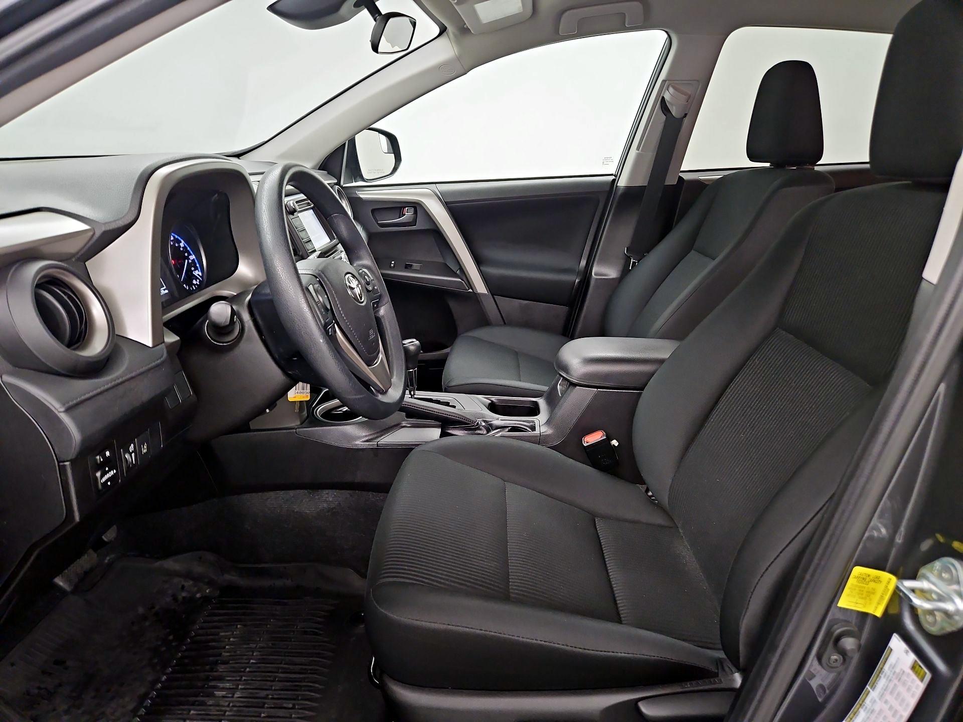 Thumbnail: 2018 Toyota RAV4 - 11