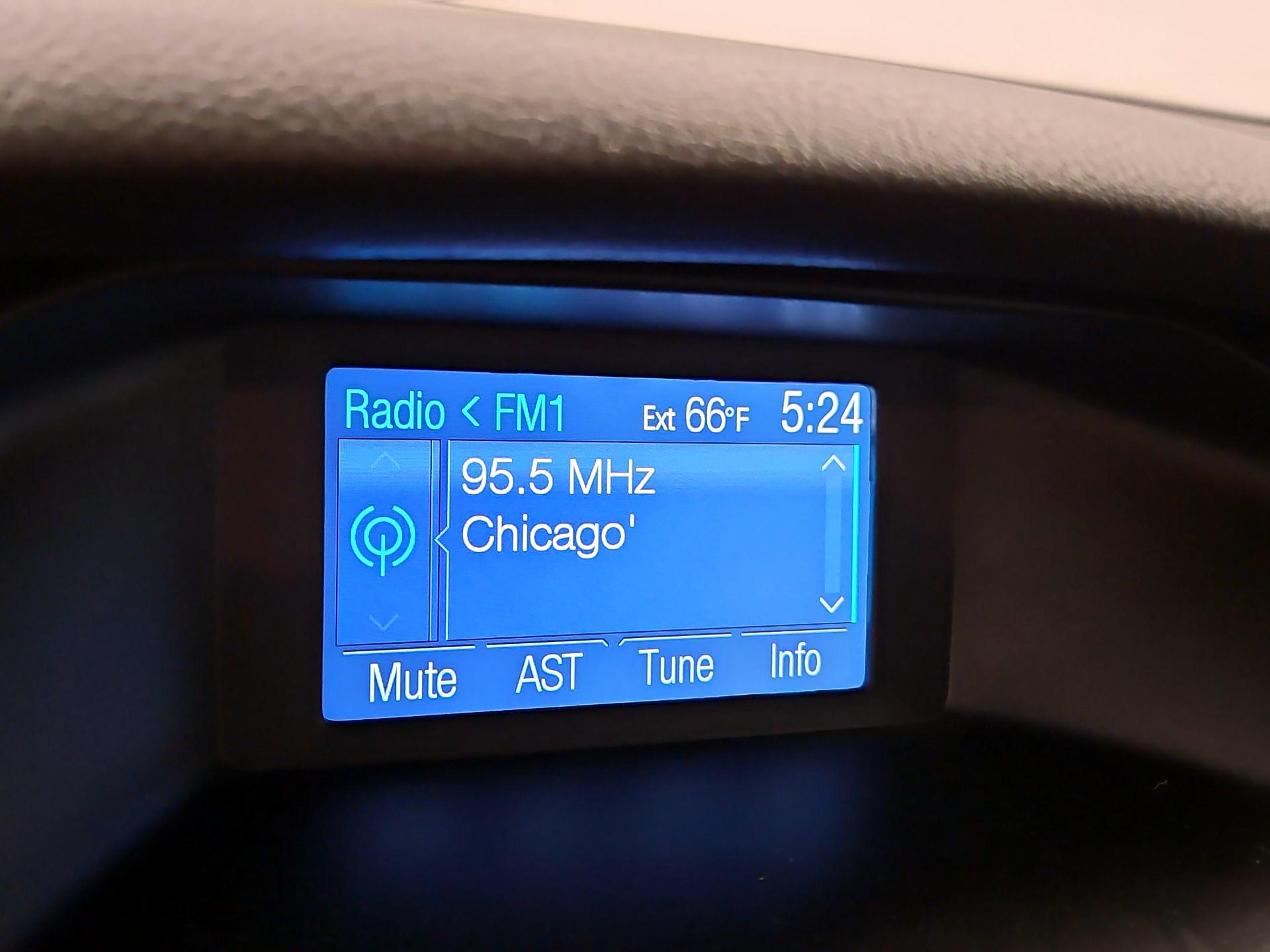Thumbnail: 2014 Ford Focus - 14