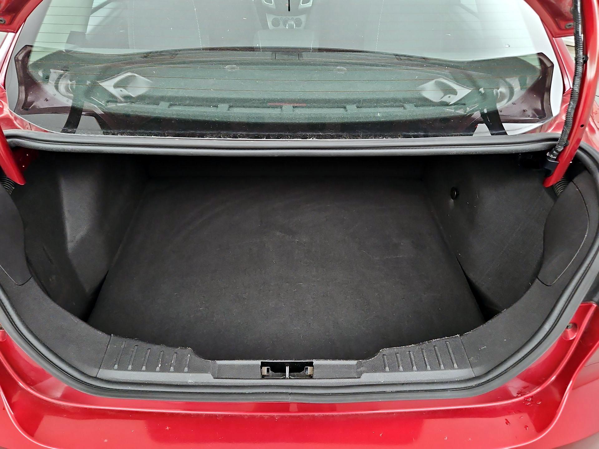 Thumbnail: 2014 Ford Focus - 19