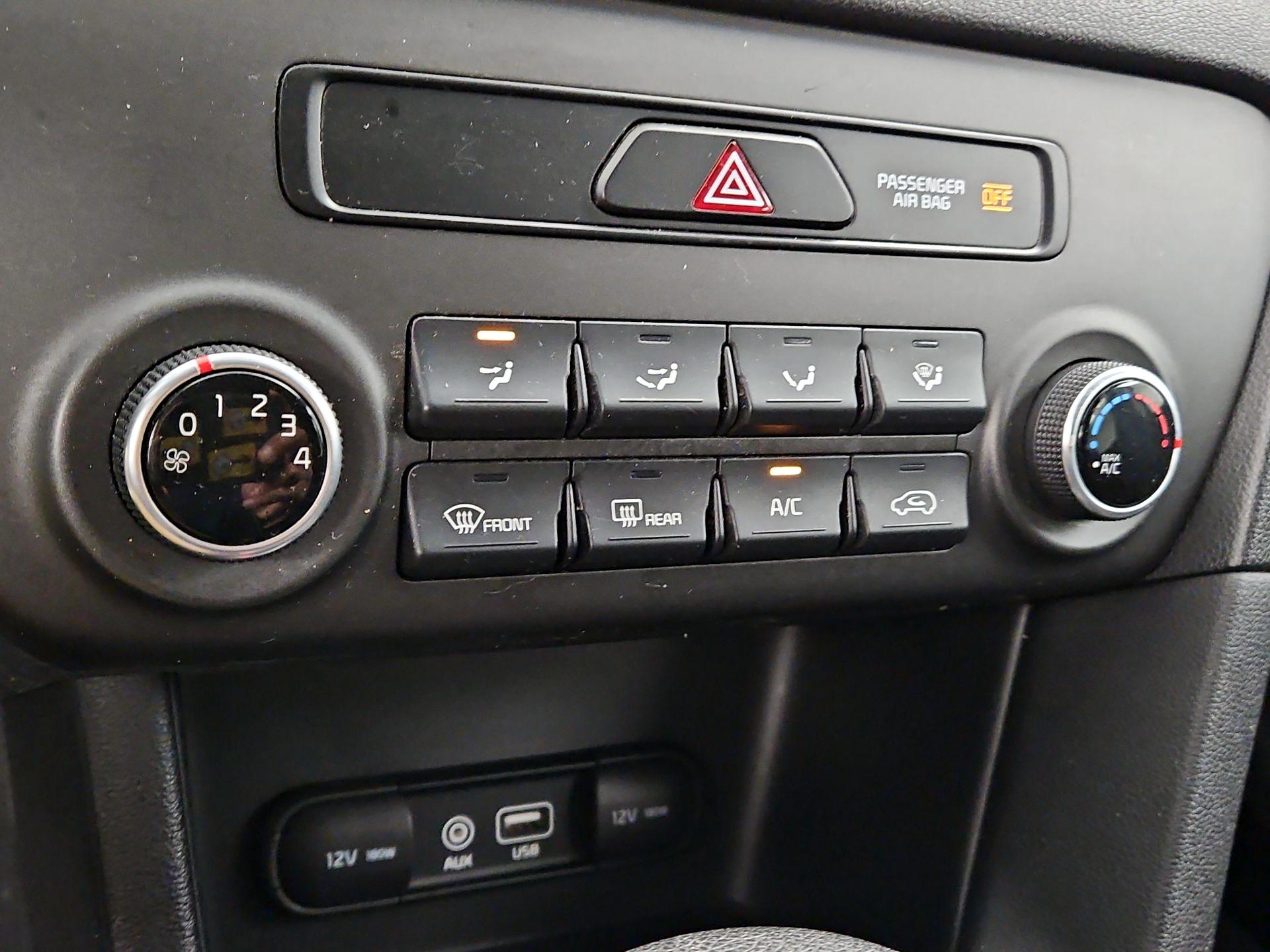 Thumbnail: 2017 Kia Sportage - 16