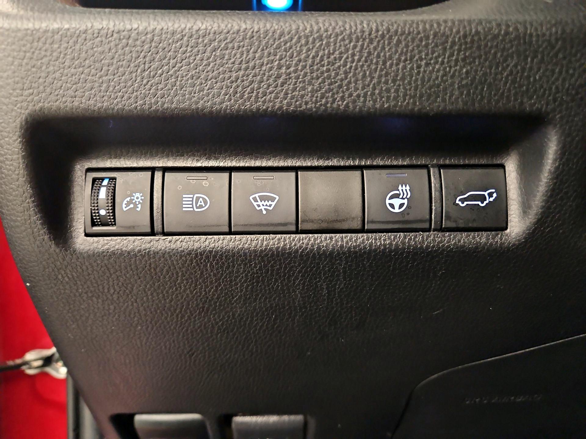 Thumbnail: 2019 Toyota RAV4 - 13