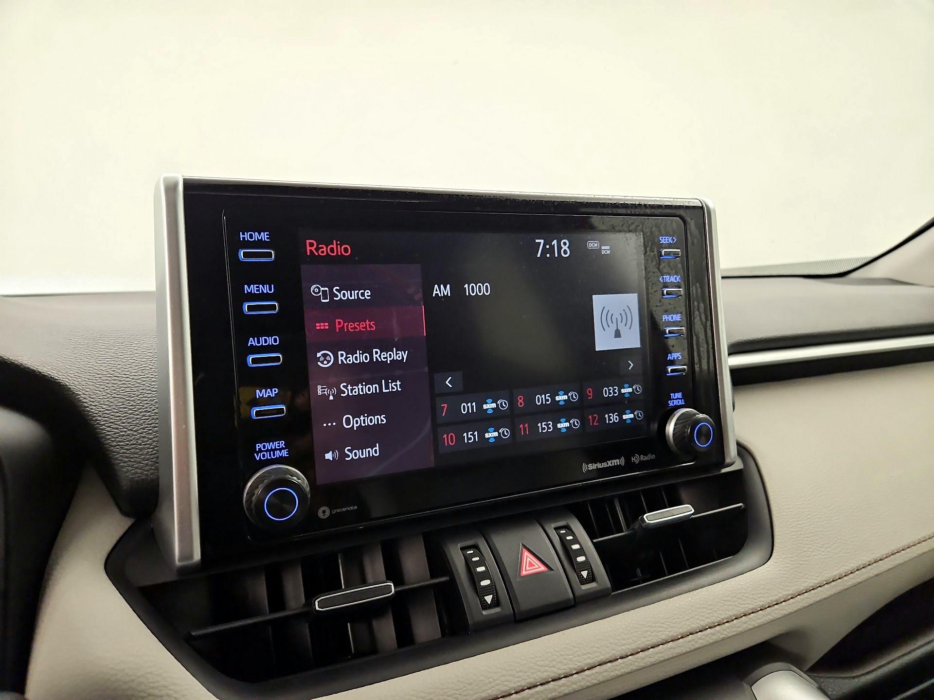 Thumbnail: 2019 Toyota RAV4 - 16