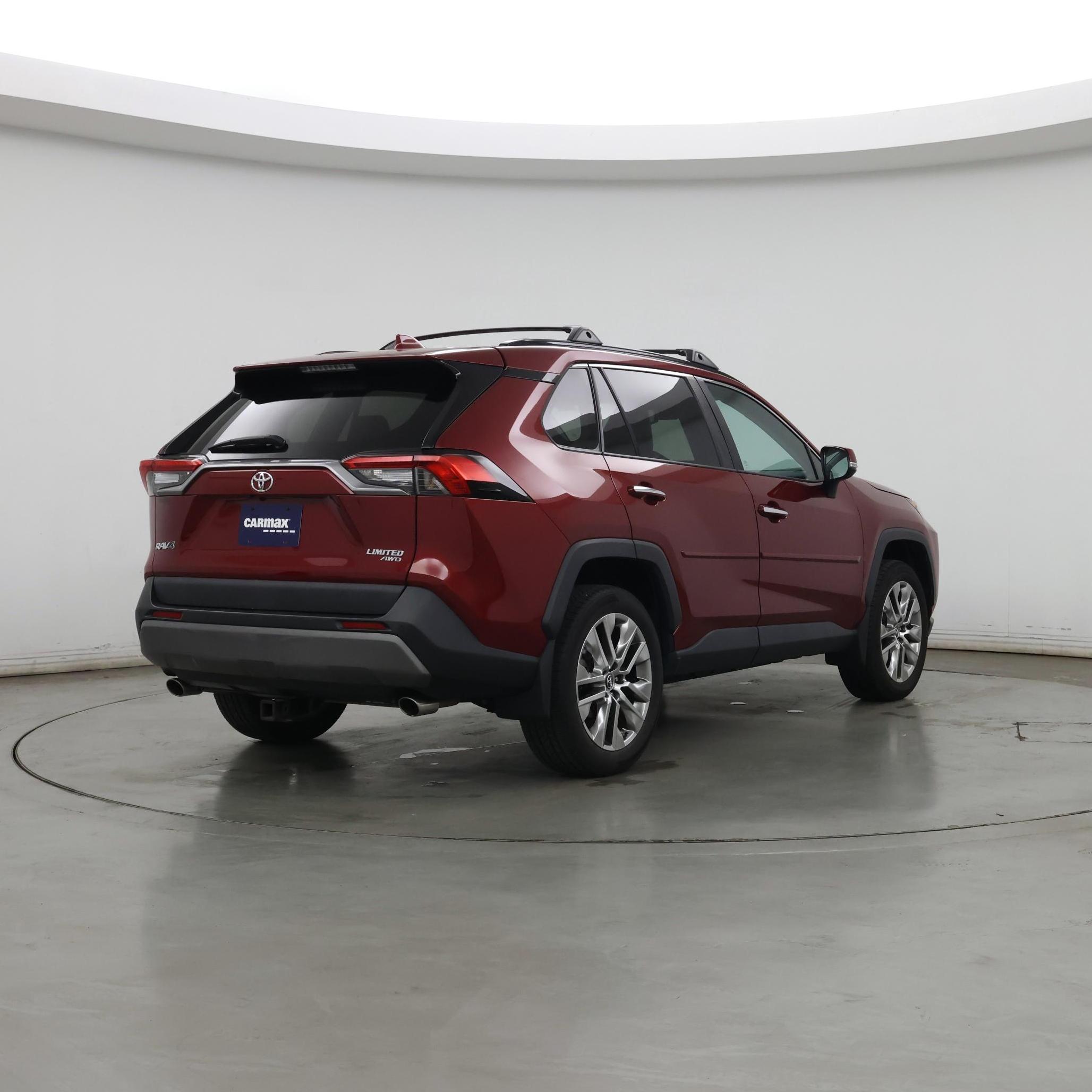 Thumbnail: 2019 Toyota RAV4 - 8