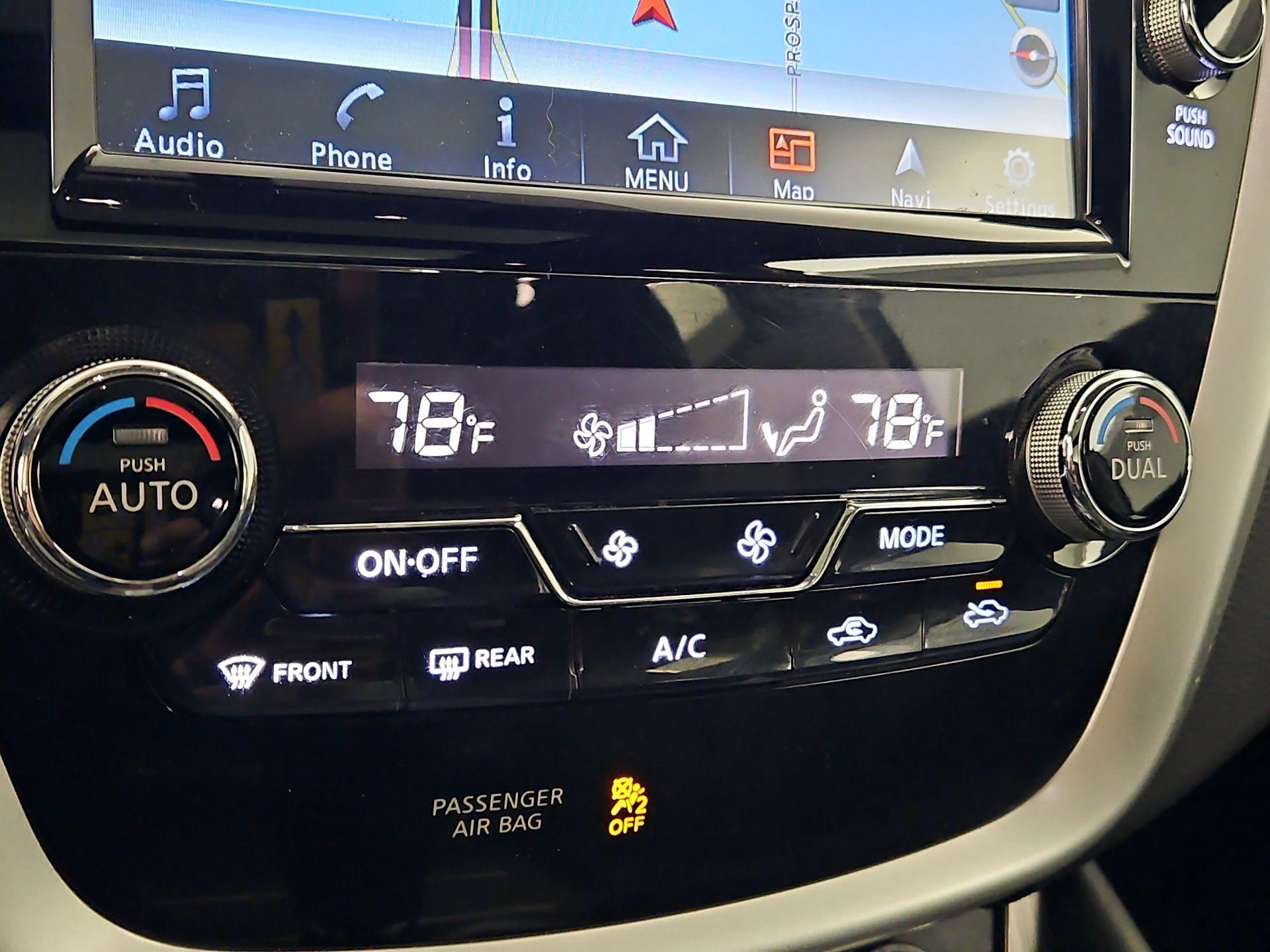 Thumbnail: 2017 Nissan Murano - 17