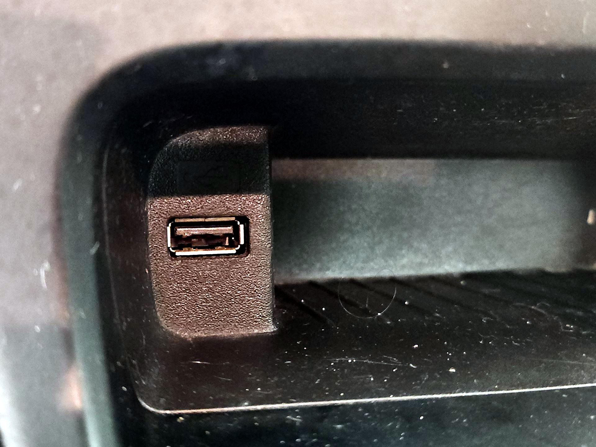 Thumbnail: 2016 Ford Focus - 18