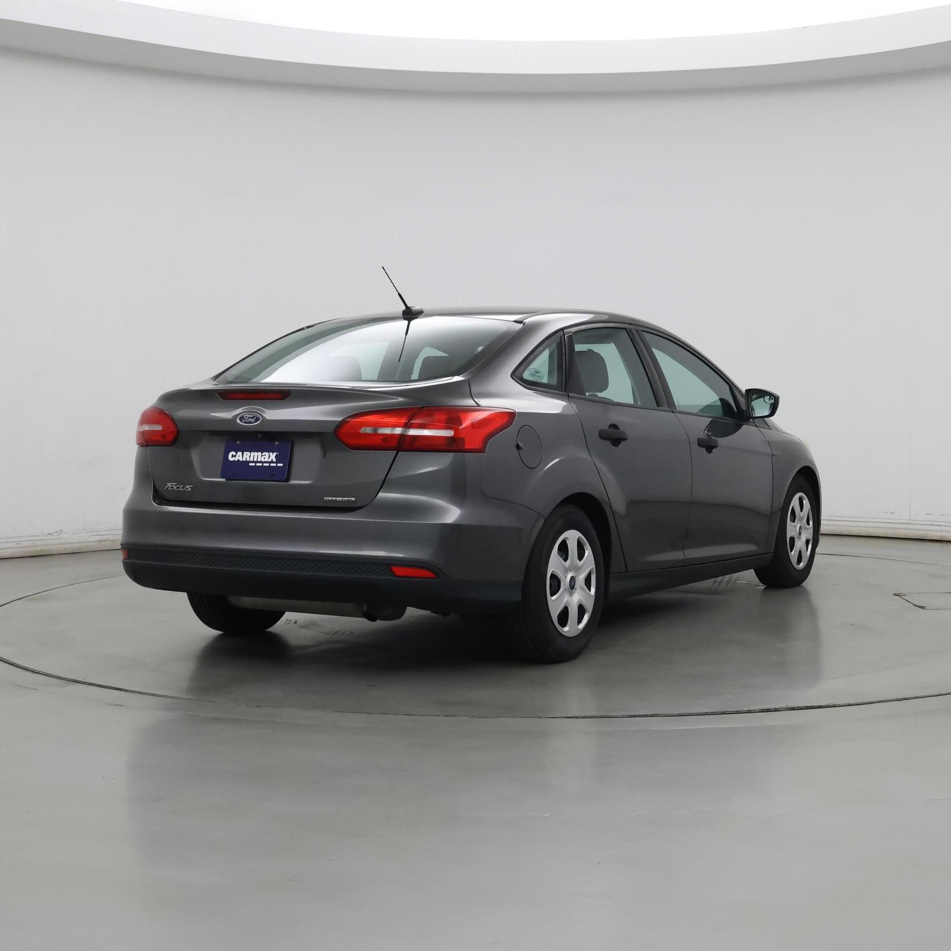 Thumbnail: 2016 Ford Focus - 8