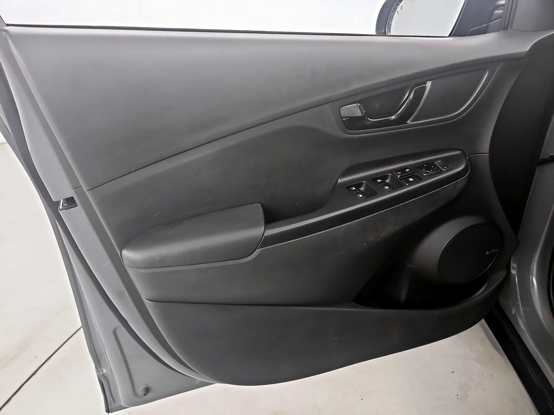 Thumbnail: 2021 Hyundai Kona - 12