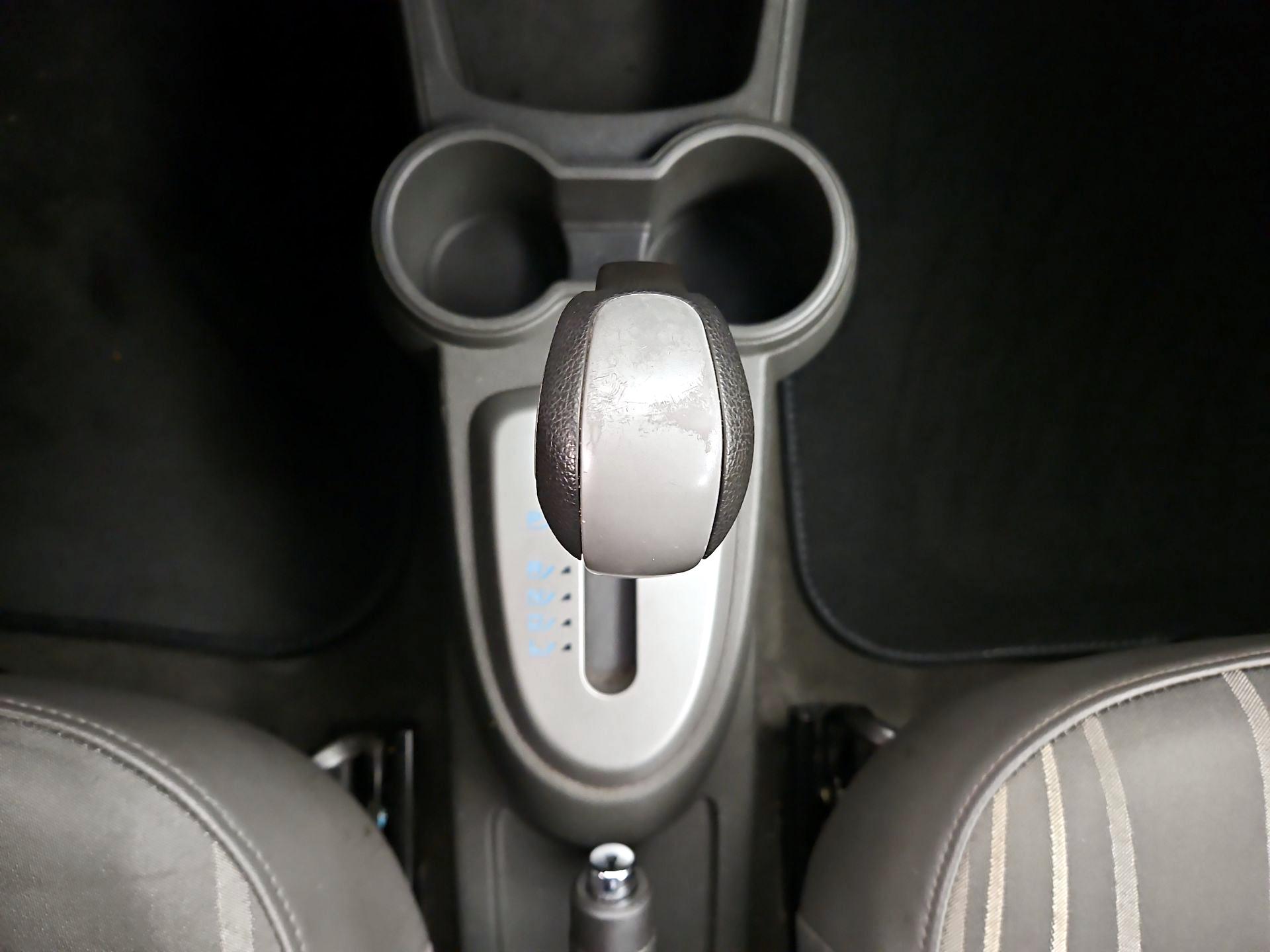 Thumbnail: 2014 Chevrolet Spark - 16