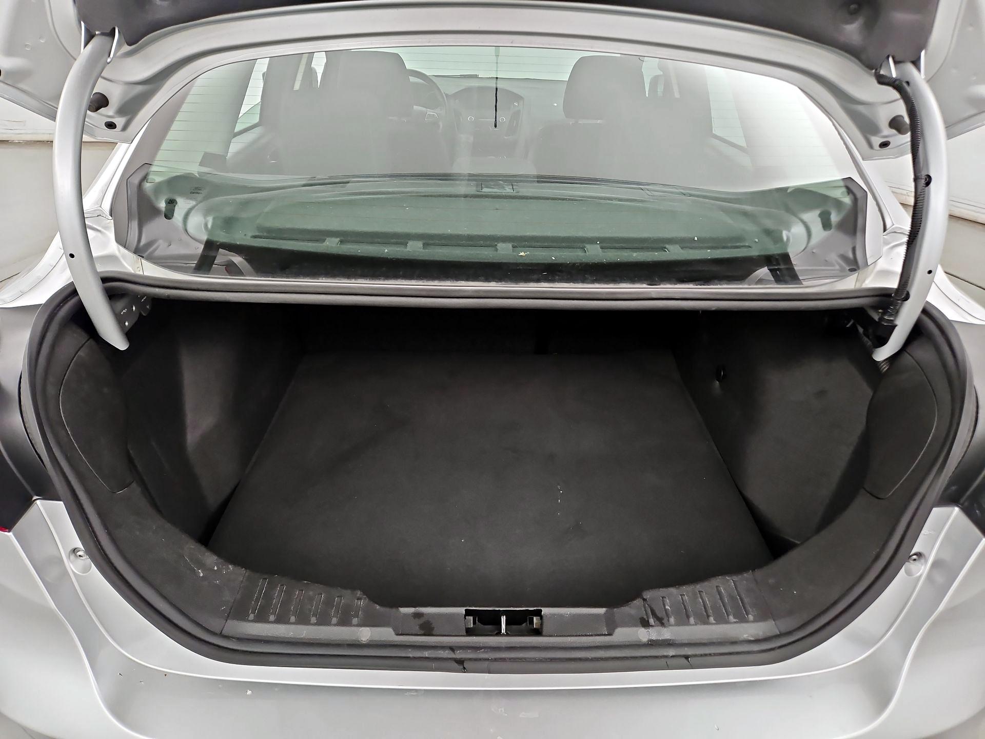 Thumbnail: 2018 Ford Focus - 20