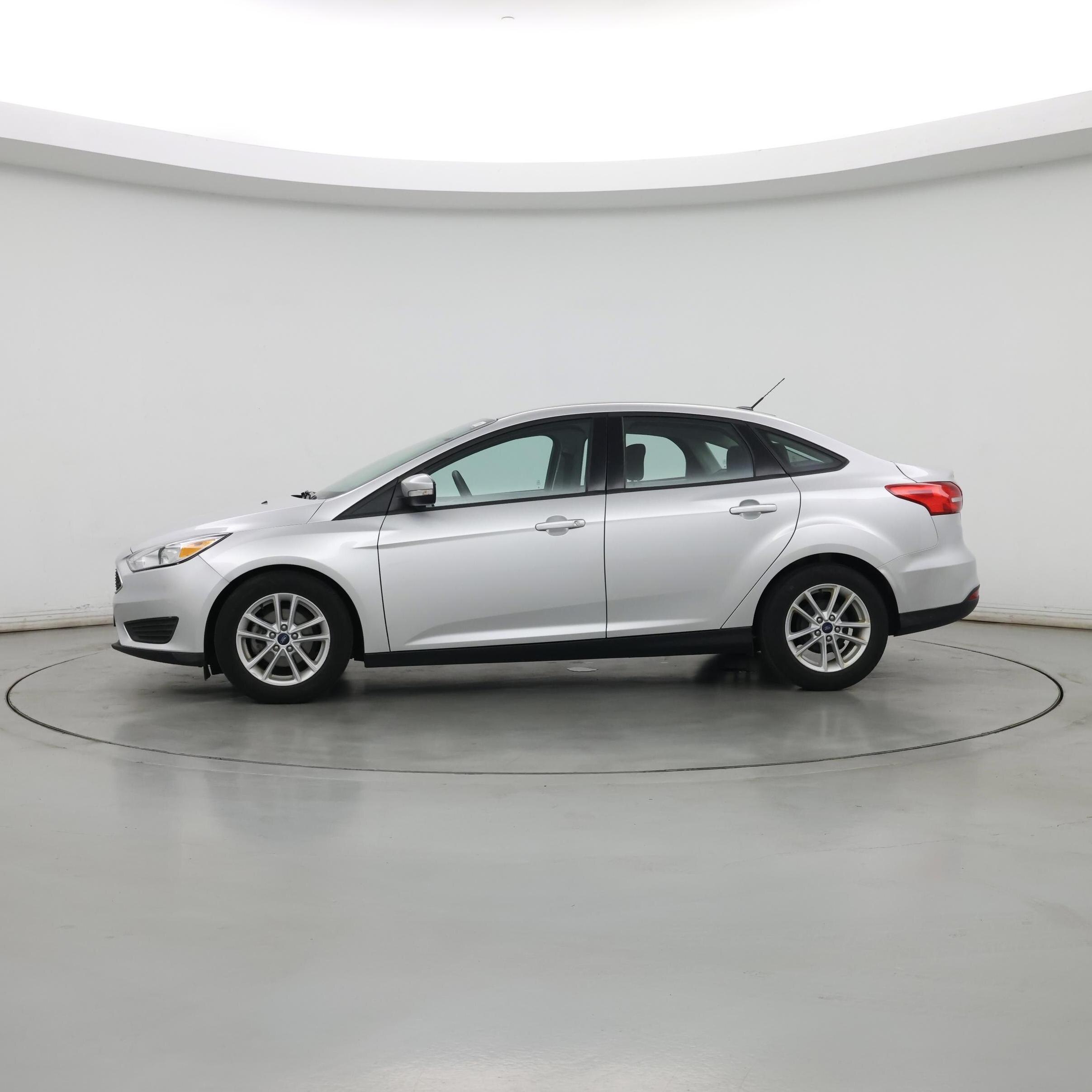 Thumbnail: 2018 Ford Focus - 3