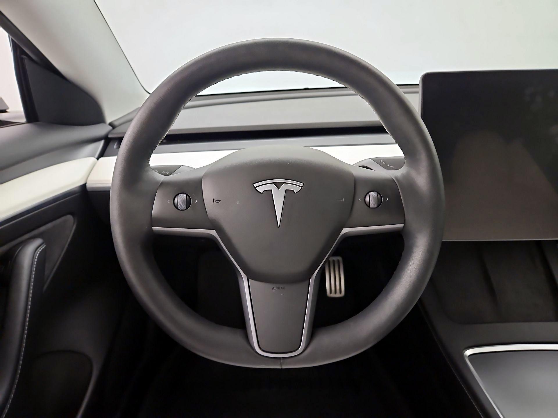 Thumbnail: 2022 Tesla Model 3 - 10