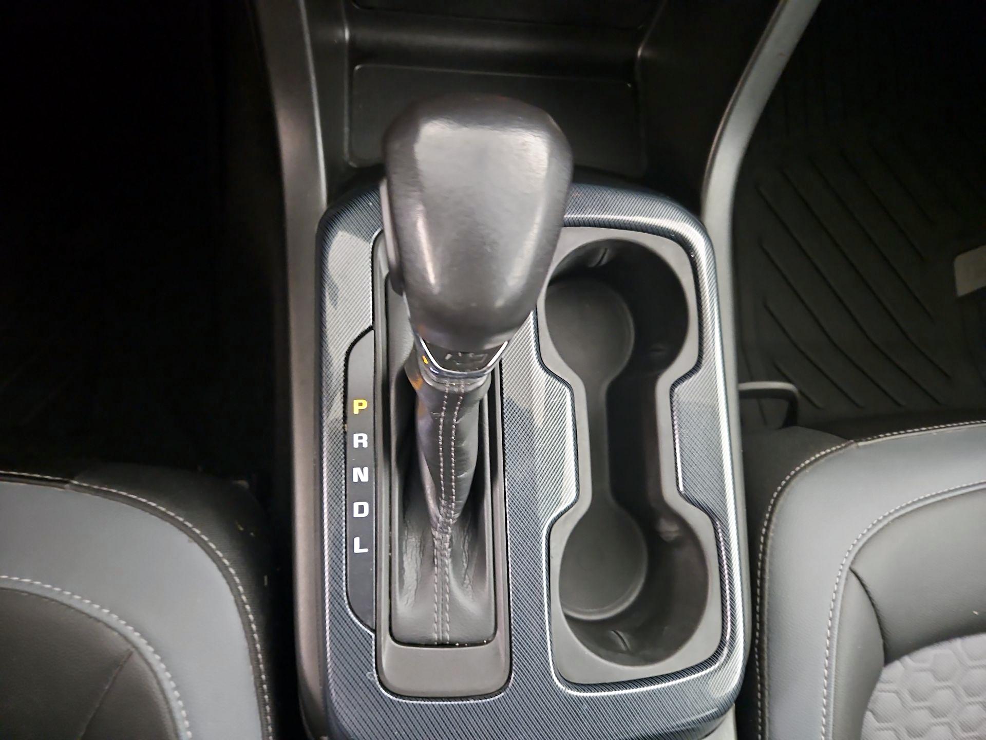 Thumbnail: 2022 Chevrolet Colorado - 17