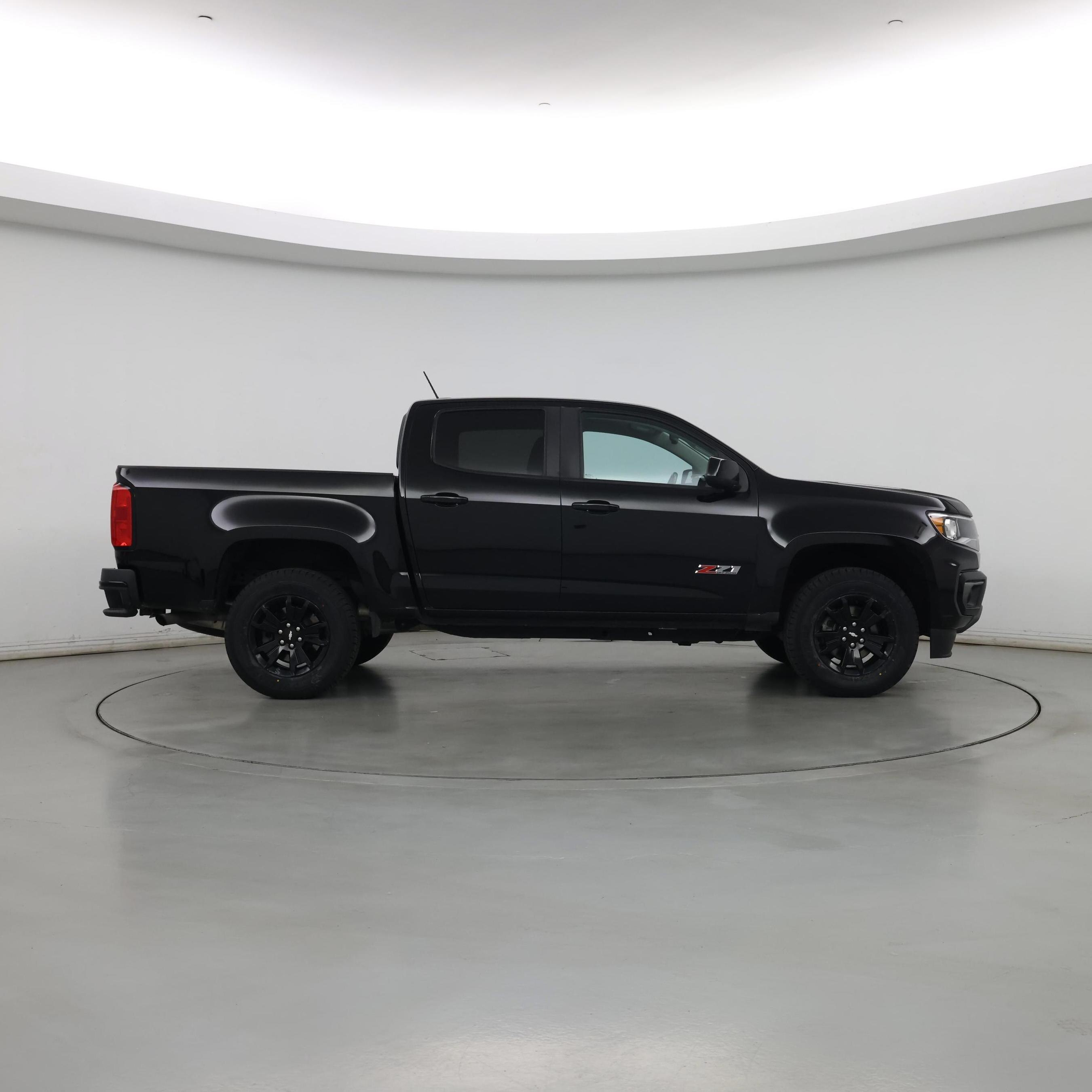 Thumbnail: 2022 Chevrolet Colorado - 7