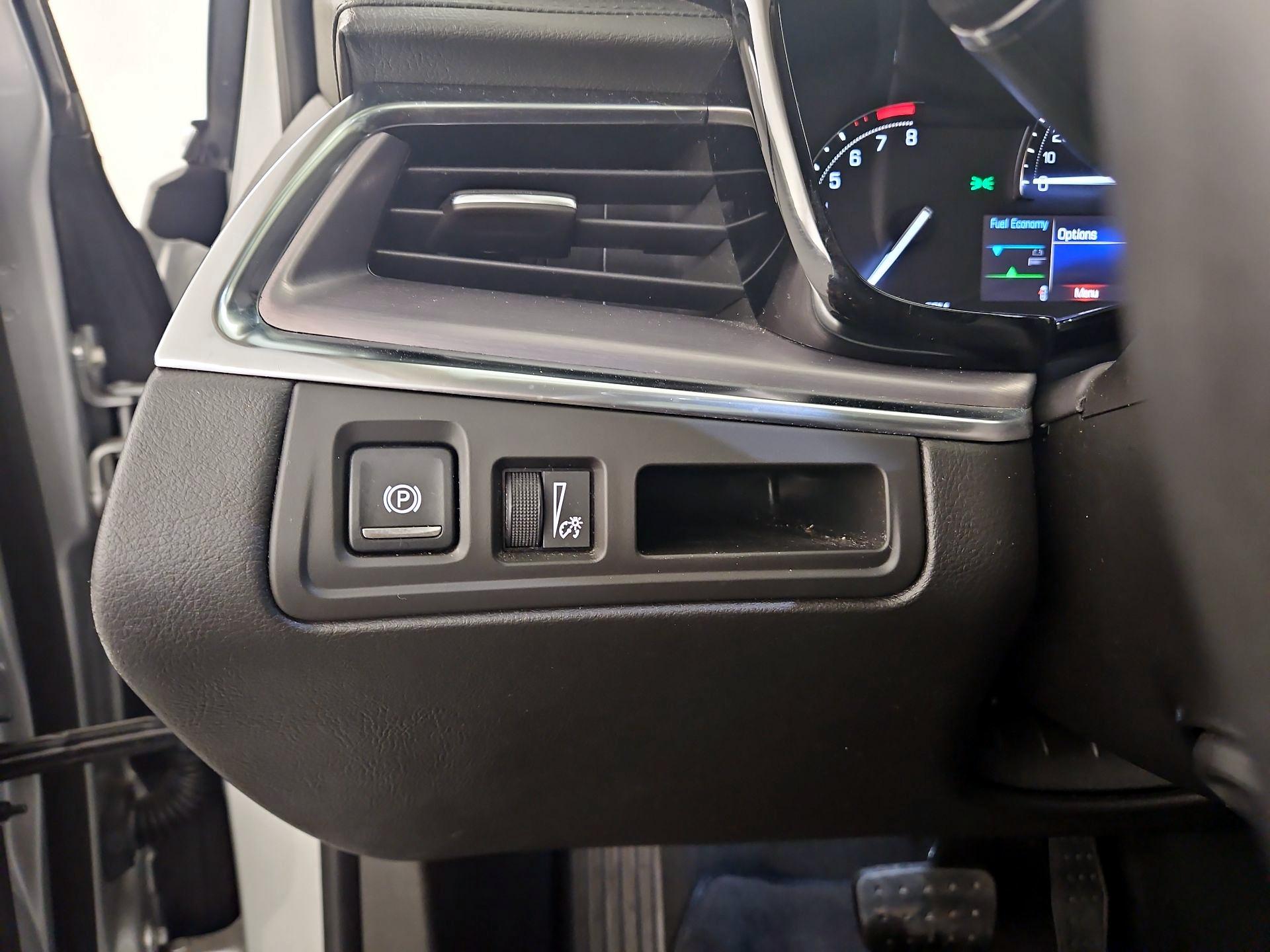 Thumbnail: 2017 Cadillac XT5 - 13