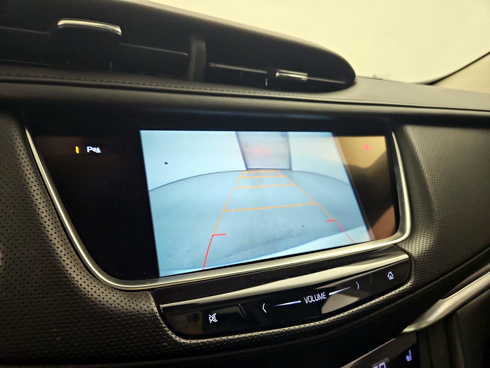 Thumbnail: 2017 Cadillac XT5 - 14