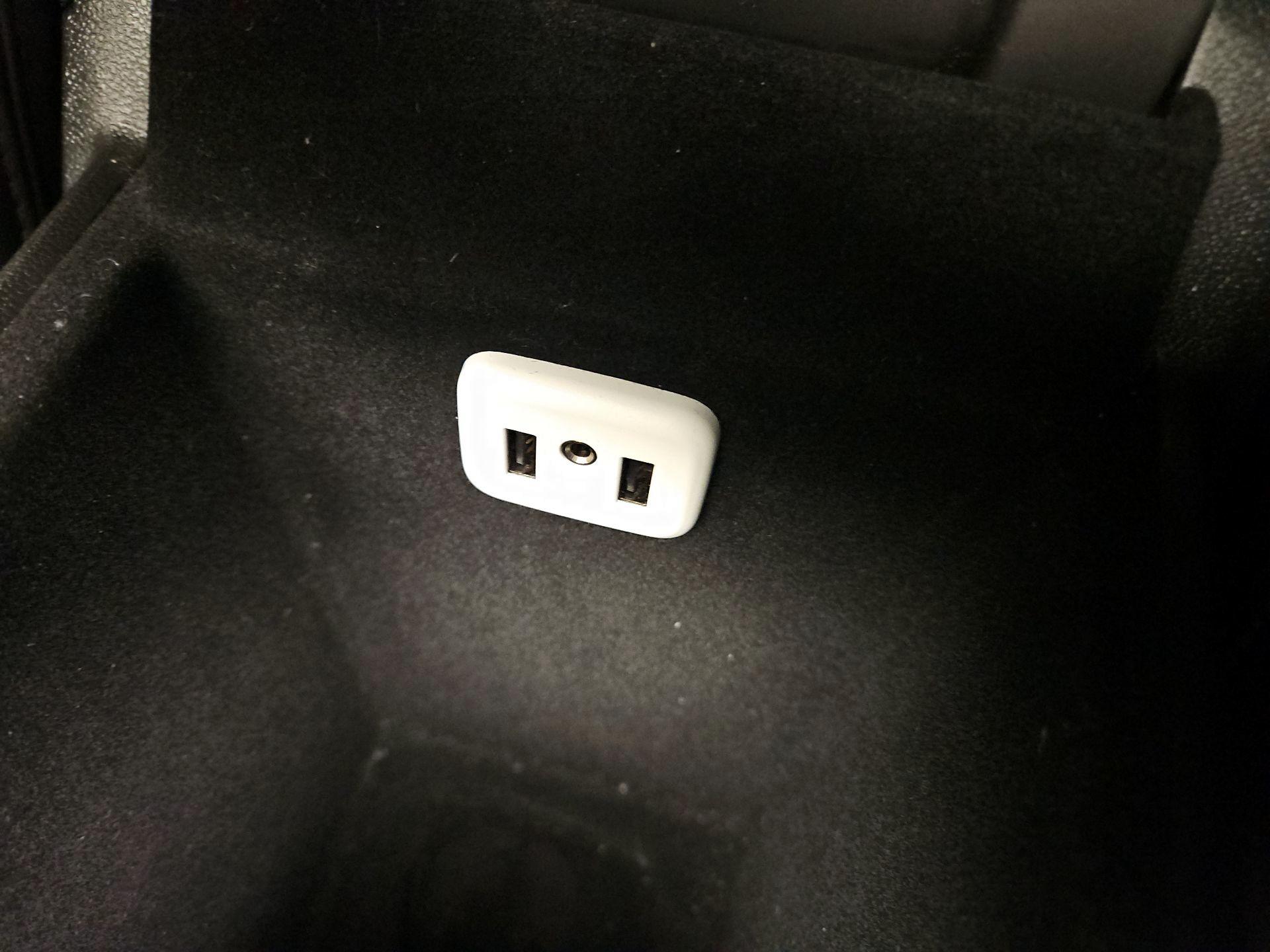 Thumbnail: 2017 Cadillac XT5 - 18