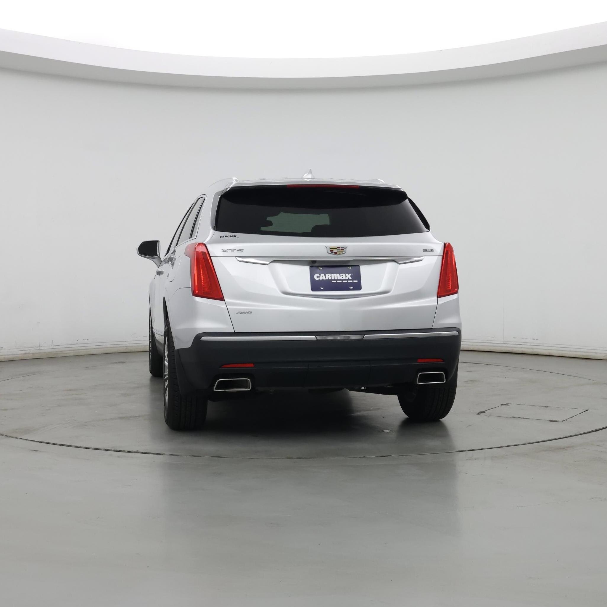 Thumbnail: 2017 Cadillac XT5 - 6