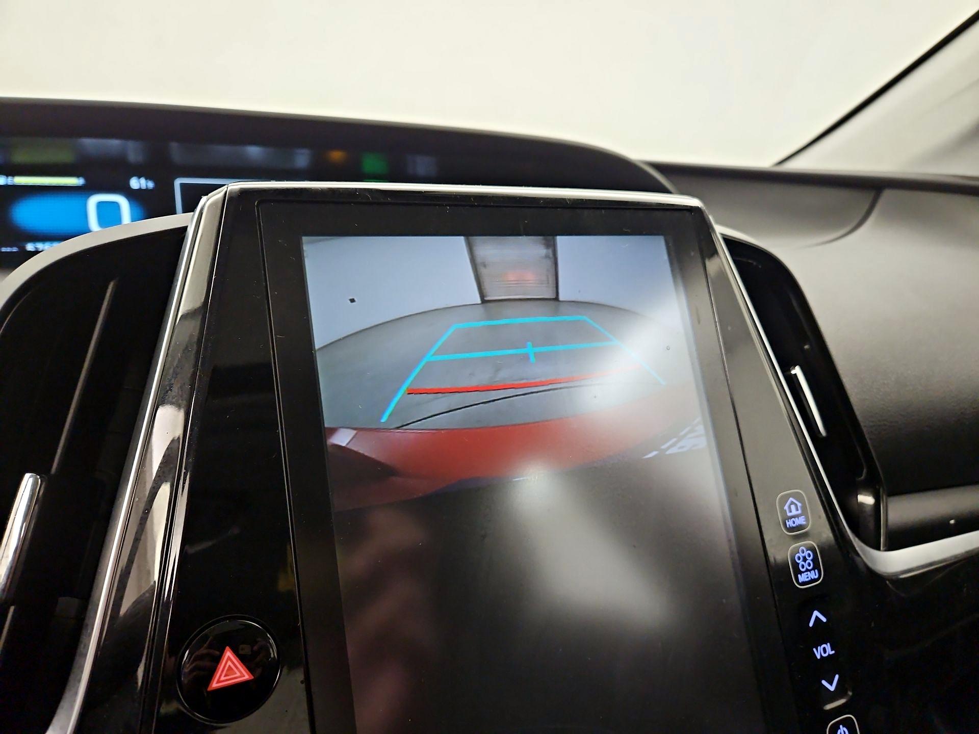 Thumbnail: 2020 Toyota Prius - 15