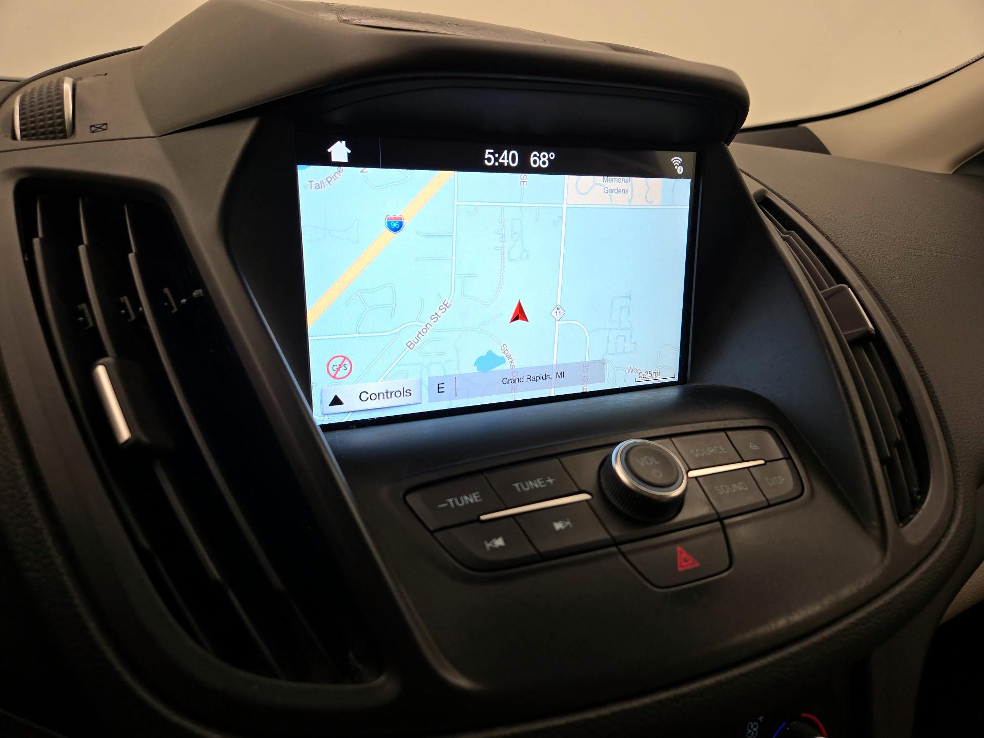 Thumbnail: 2018 Ford Escape - 14