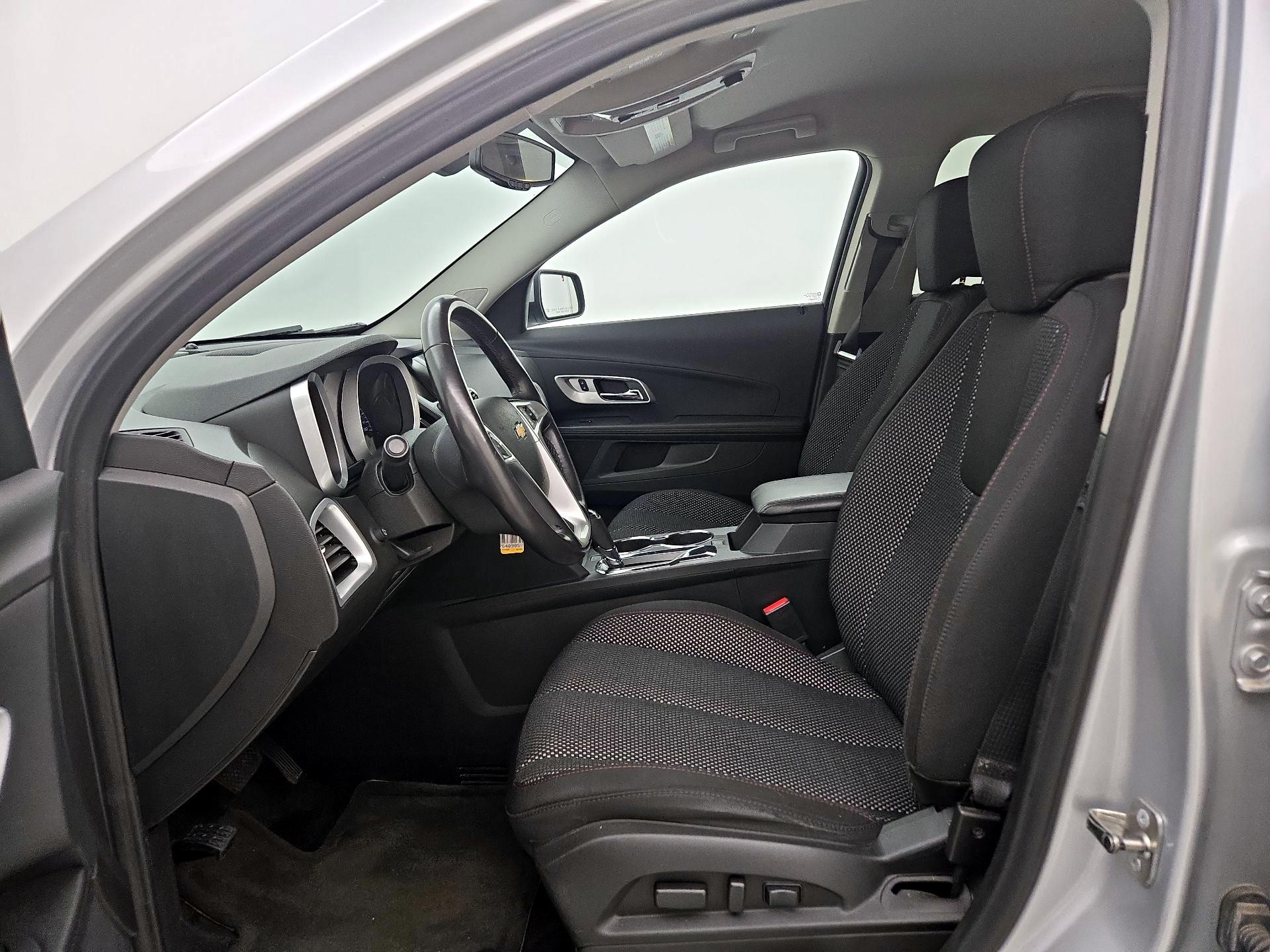 Thumbnail: 2017 Chevrolet Equinox - 11