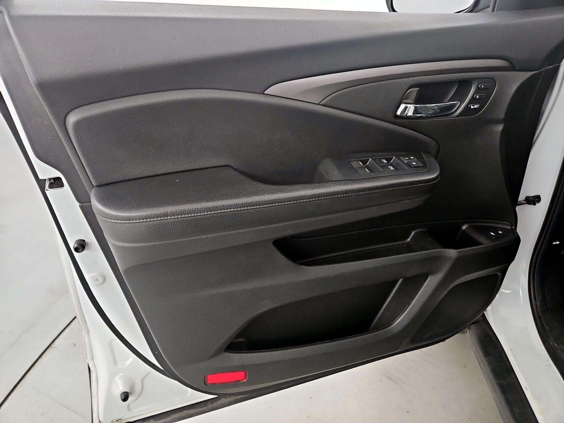 Thumbnail: 2021 Honda Passport - 12