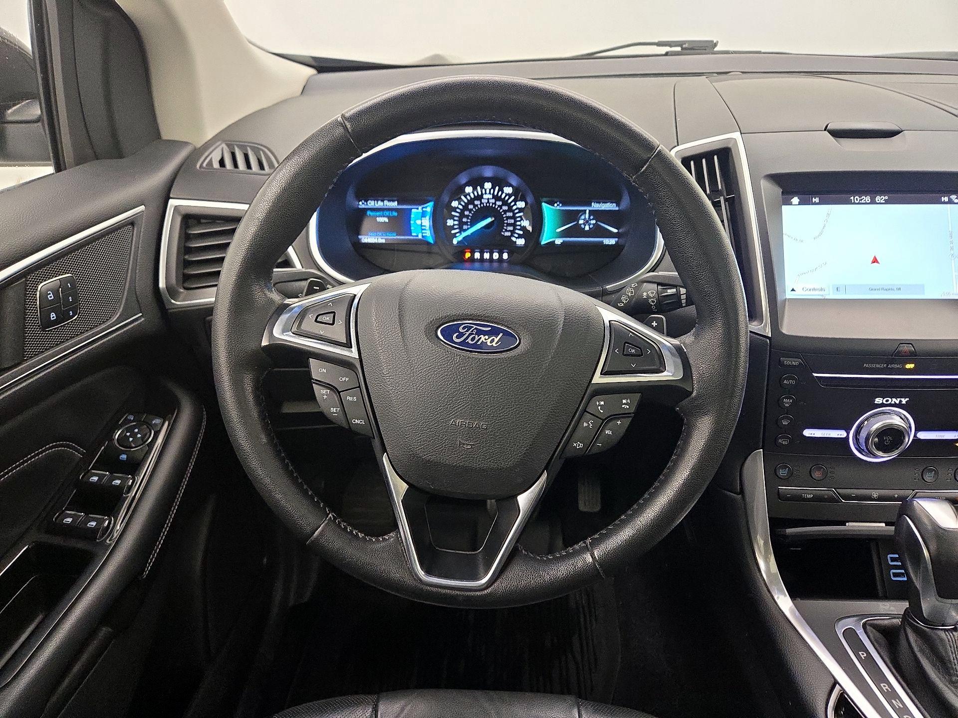 Thumbnail: 2017 Ford Edge - 10