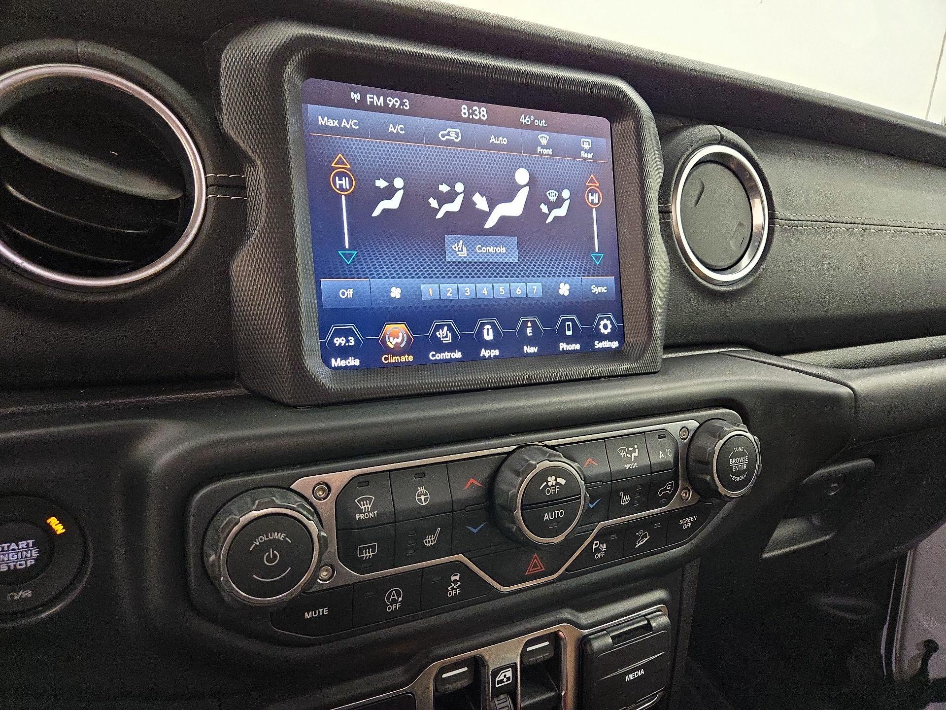 Thumbnail: 2020 Jeep Wrangler - 17