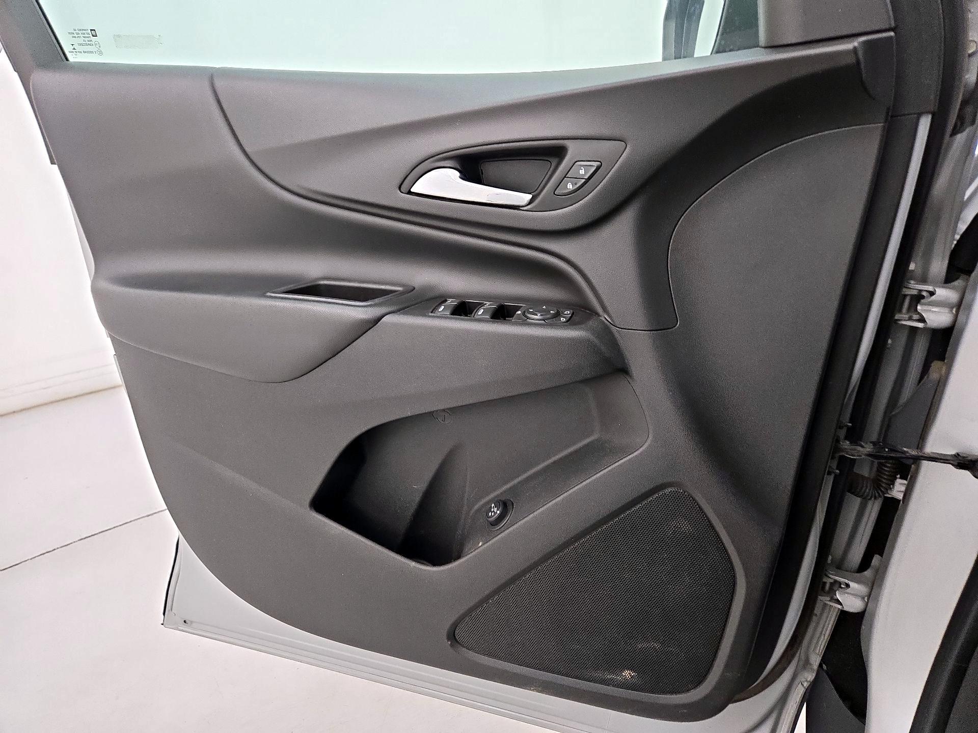 Thumbnail: 2018 Chevrolet Equinox - 12