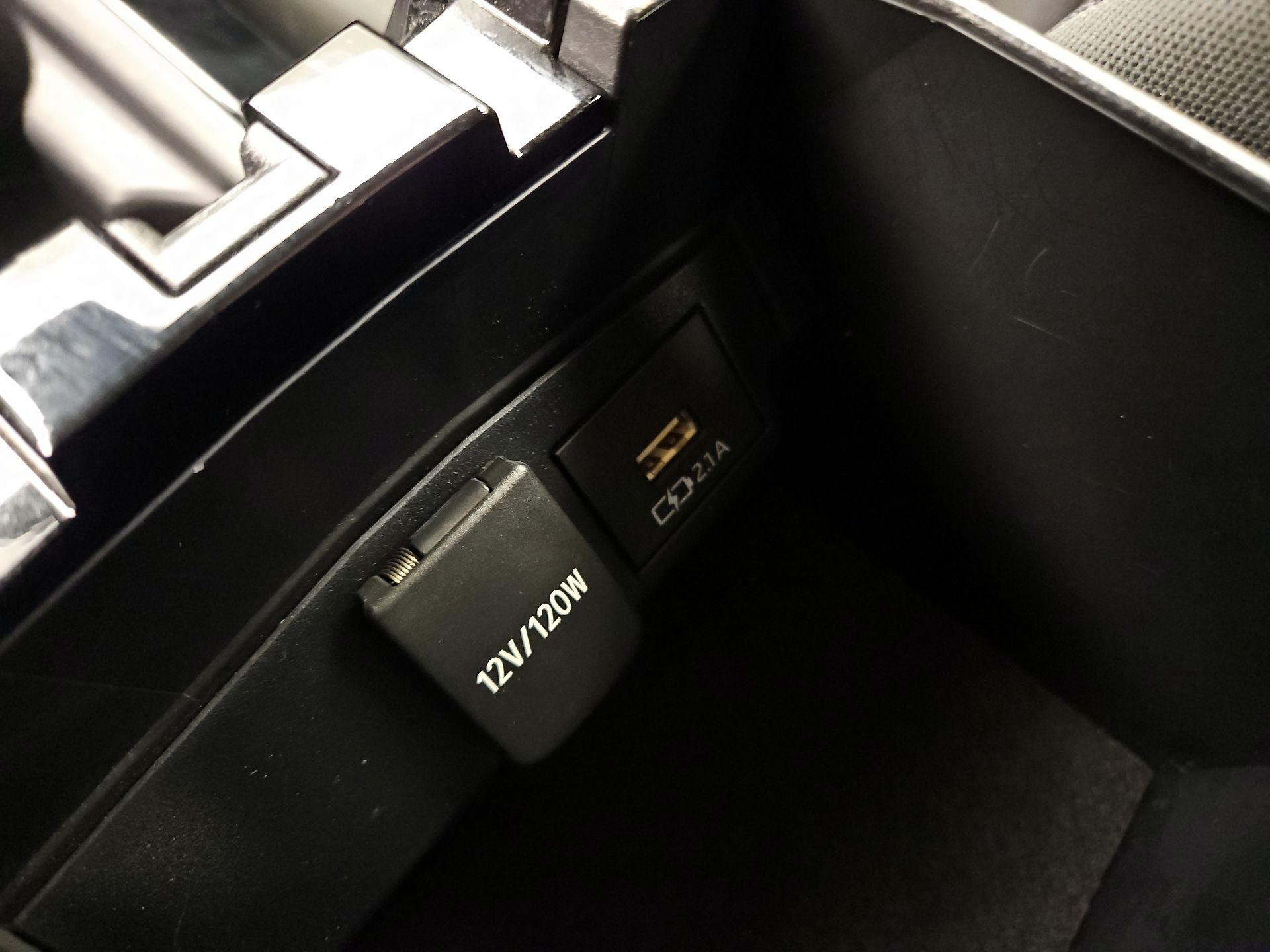 Thumbnail: 2021 Toyota Corolla - 18