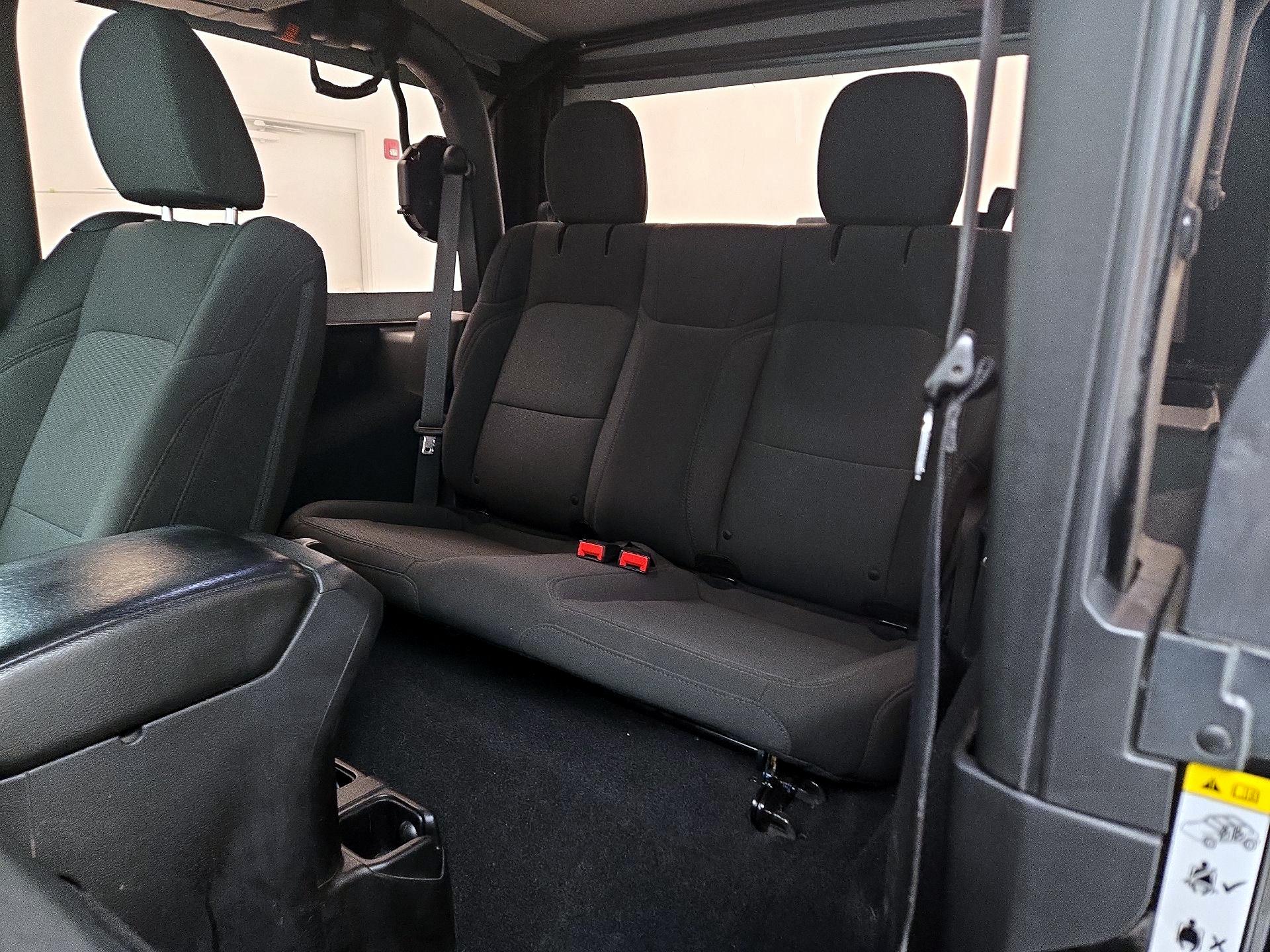 Thumbnail: 2018 Jeep Wrangler - 19