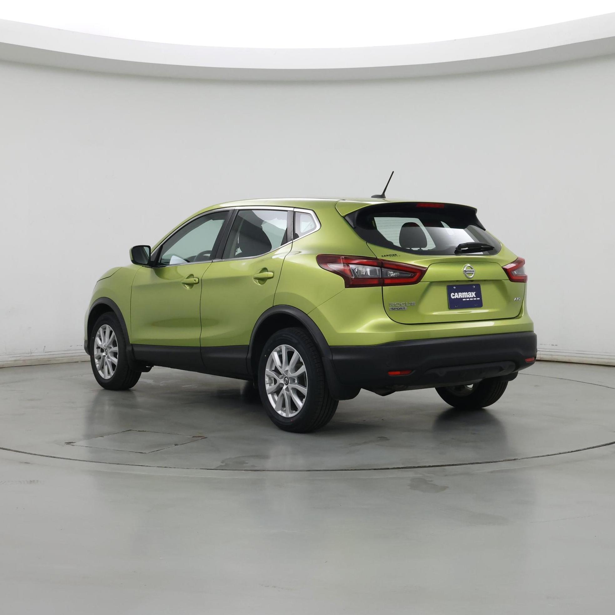 Thumbnail: 2021 Nissan Rogue Sport - 2