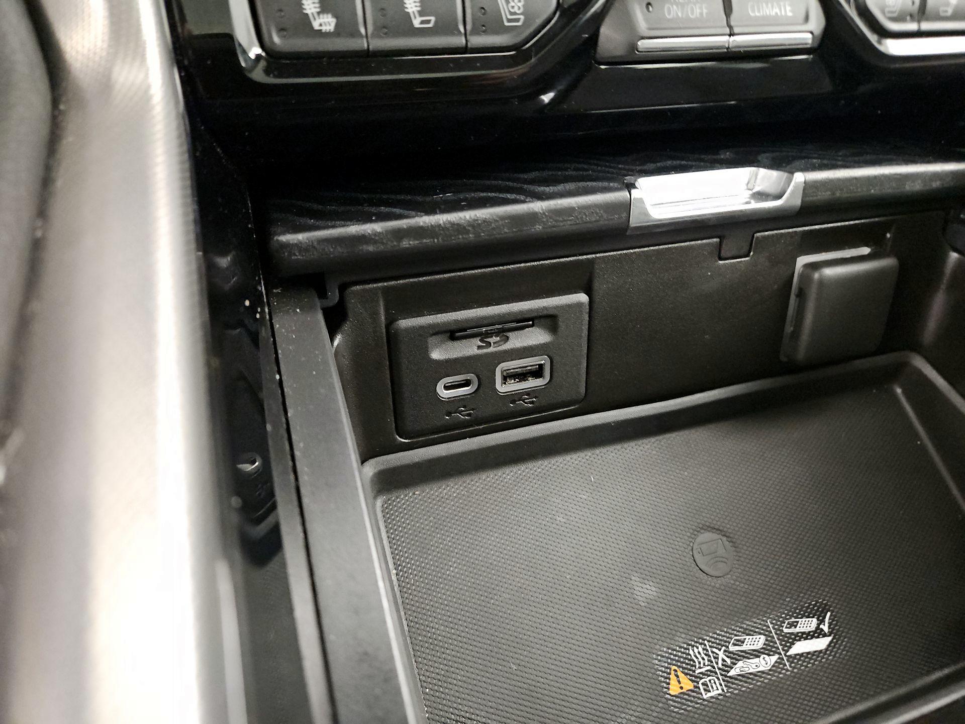 Thumbnail: 2021 GMC Yukon - 18