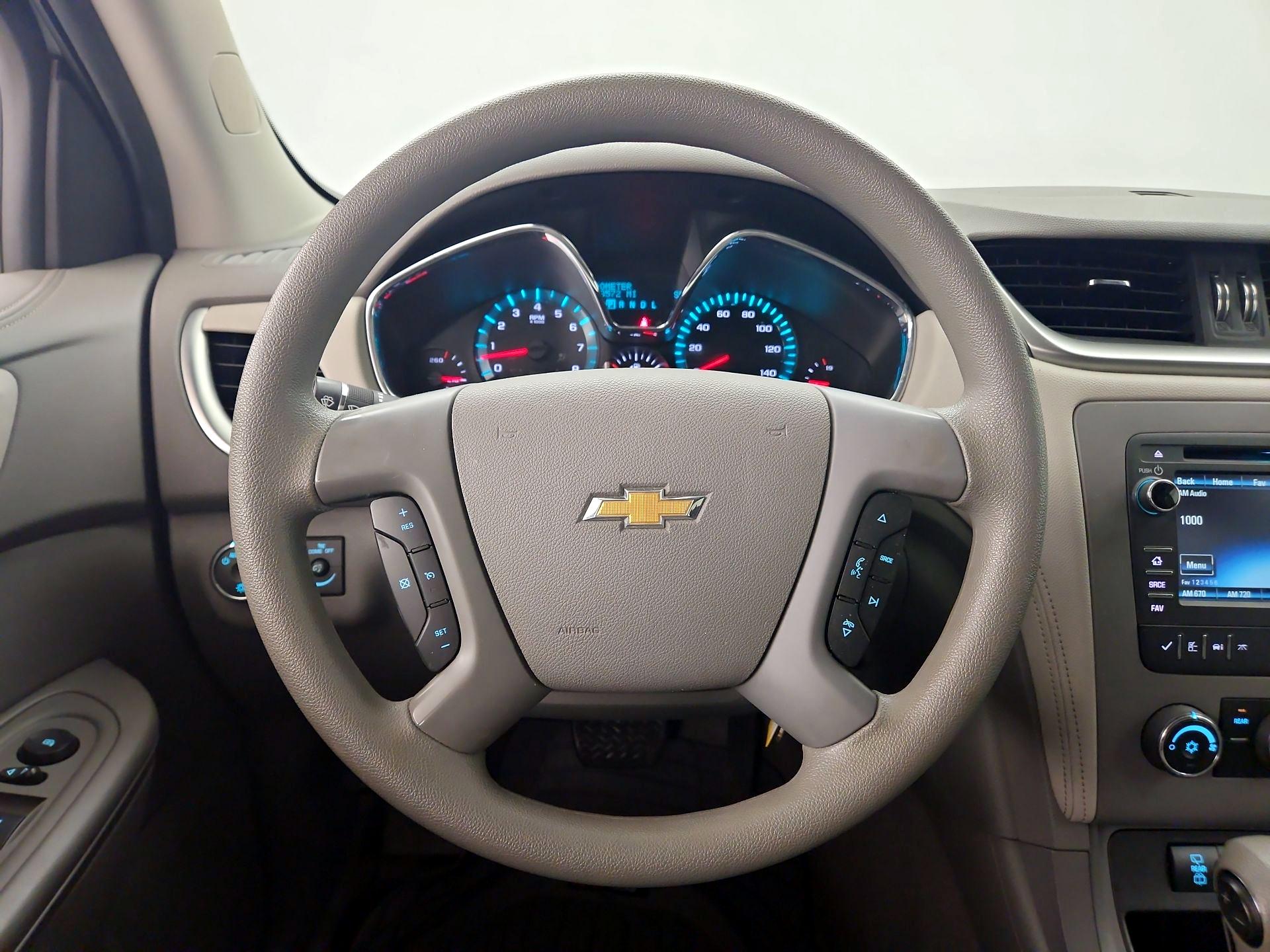 Thumbnail: 2017 Chevrolet Traverse - 10