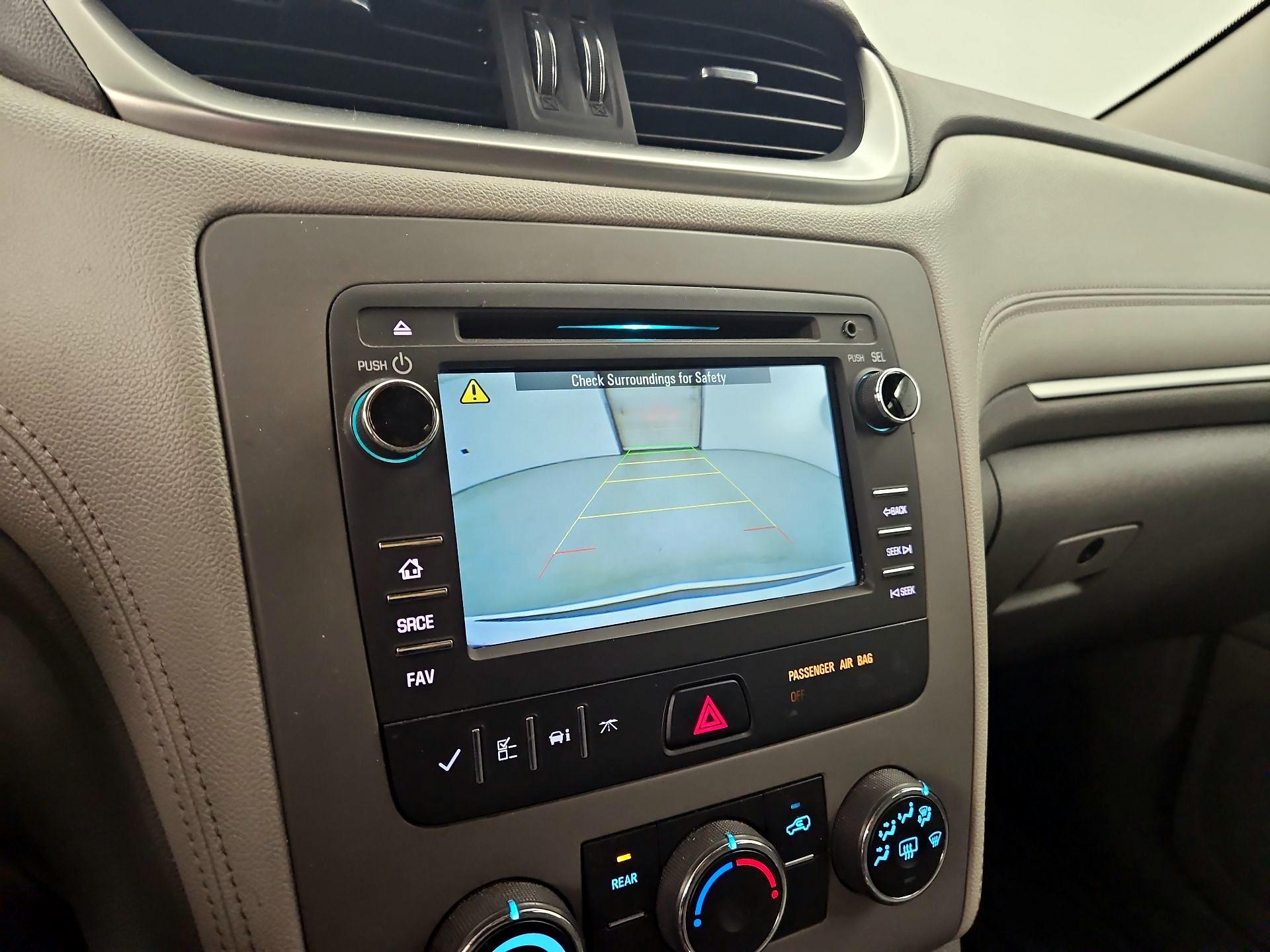 Thumbnail: 2017 Chevrolet Traverse - 14