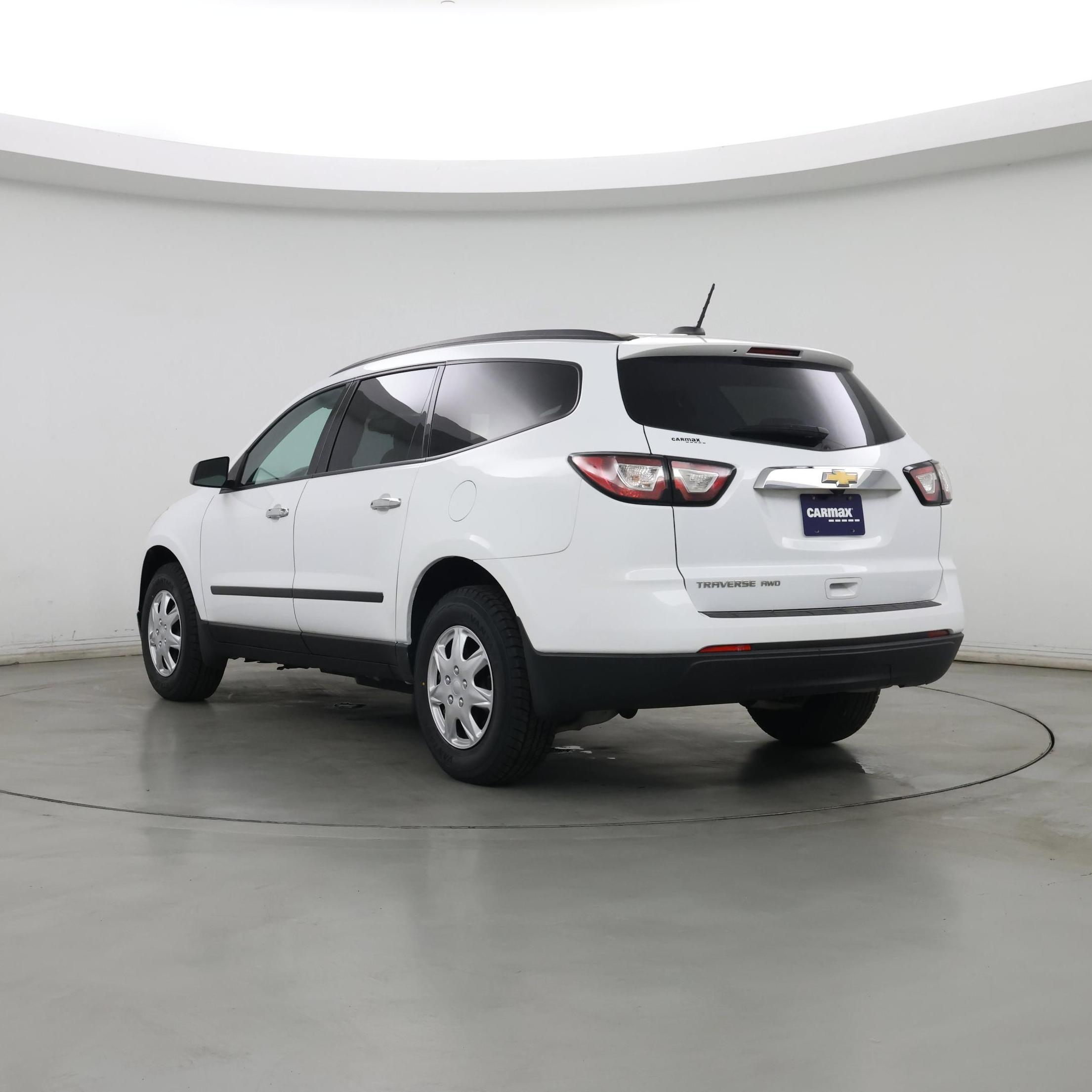 Thumbnail: 2017 Chevrolet Traverse - 2