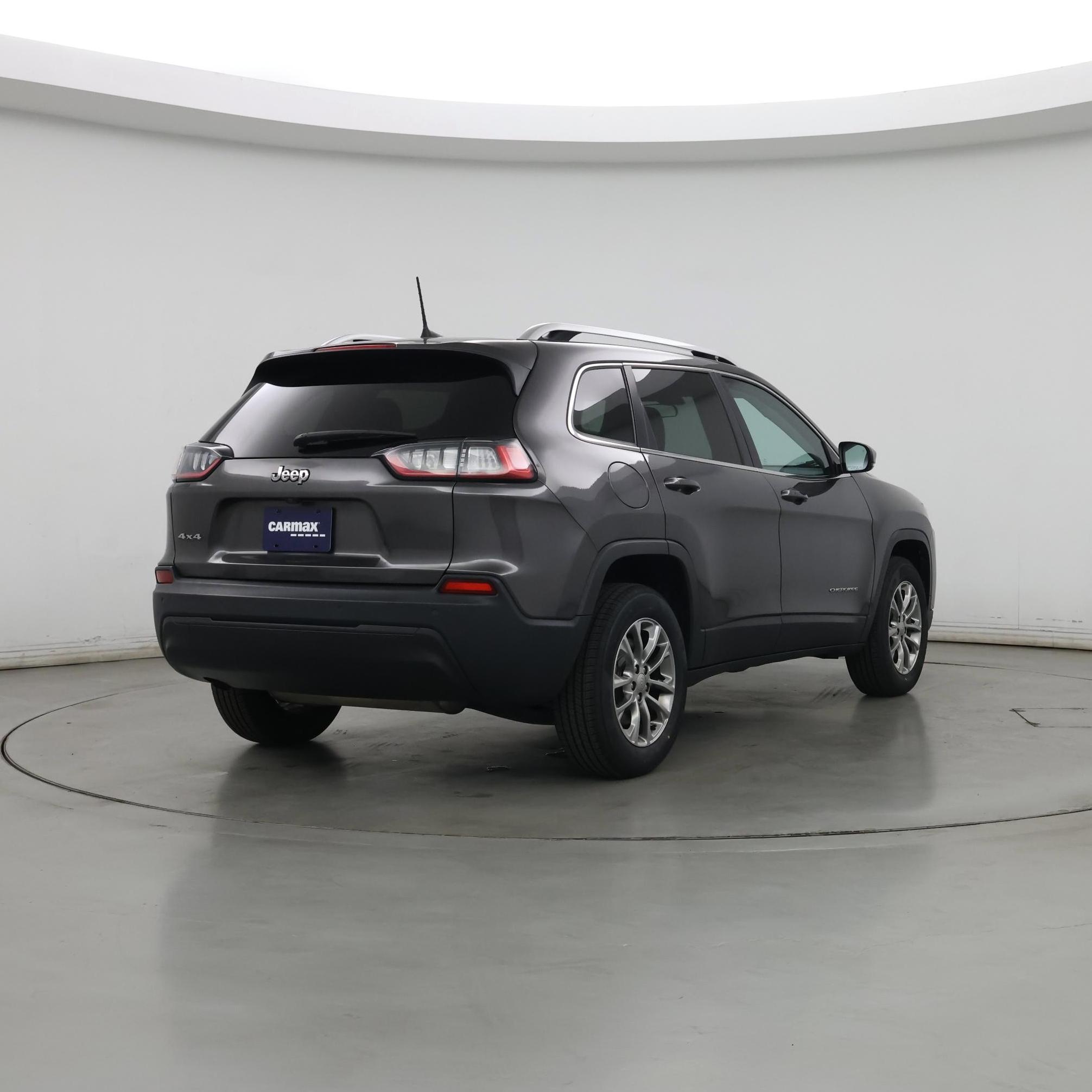 Thumbnail: 2019 Jeep Cherokee - 8