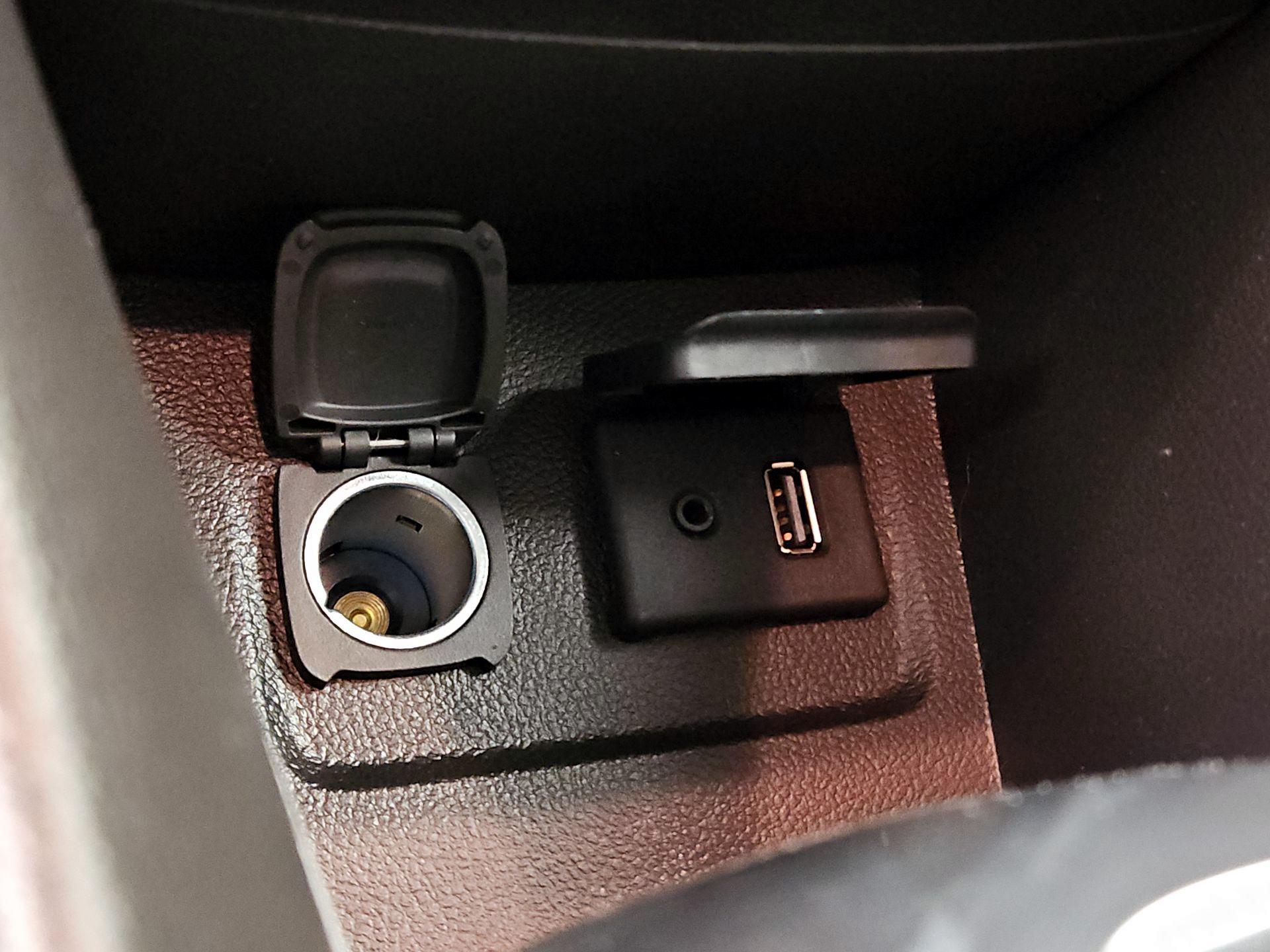 Thumbnail: 2016 Buick Encore - 18