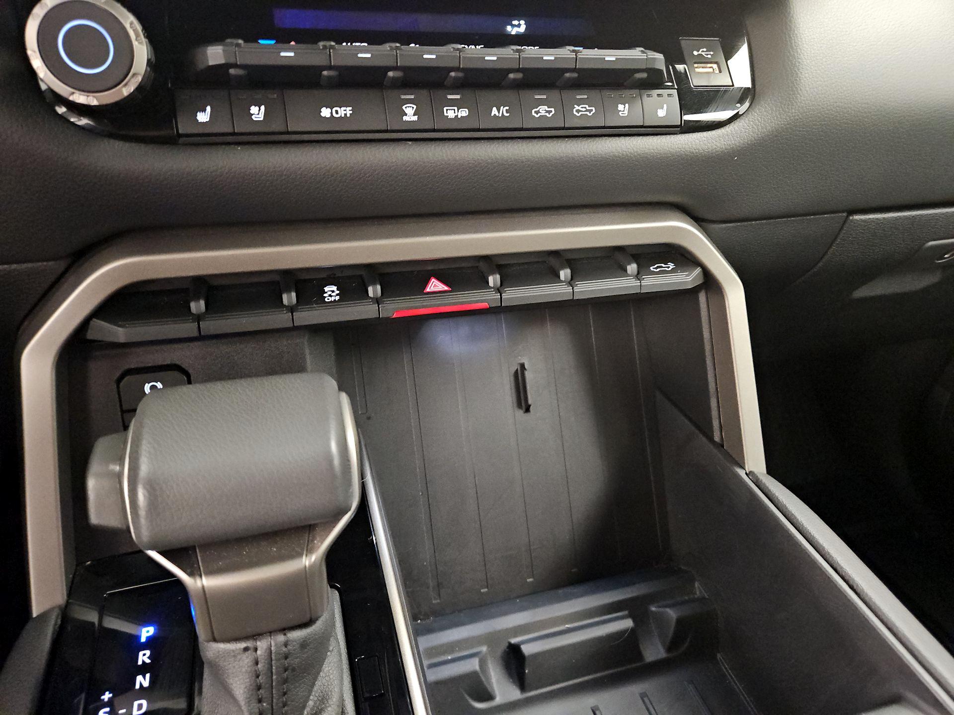 Thumbnail: 2025 Toyota Tundra - 19