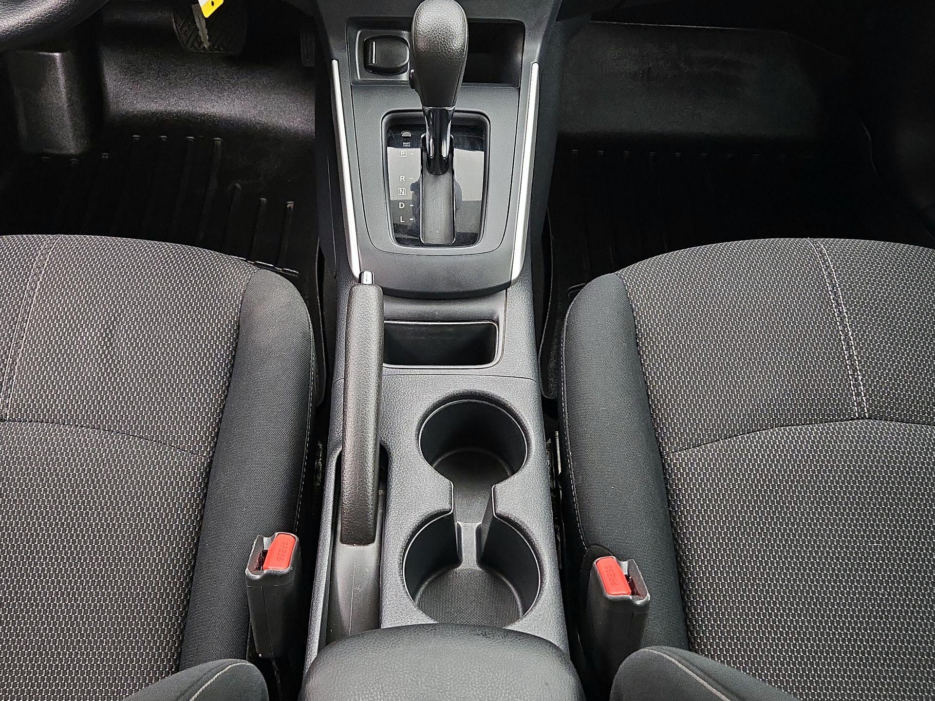 Thumbnail: 2016 Nissan Sentra - 16