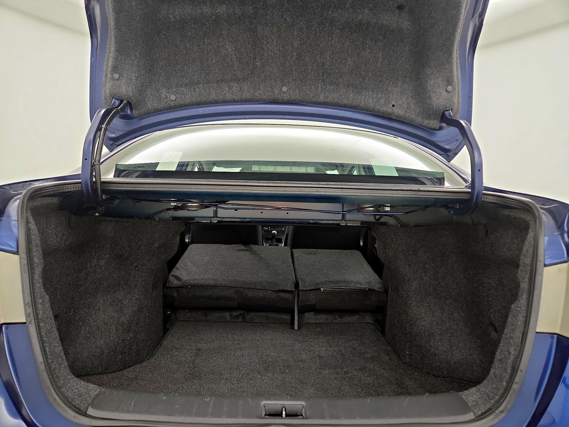 Thumbnail: 2016 Nissan Sentra - 20